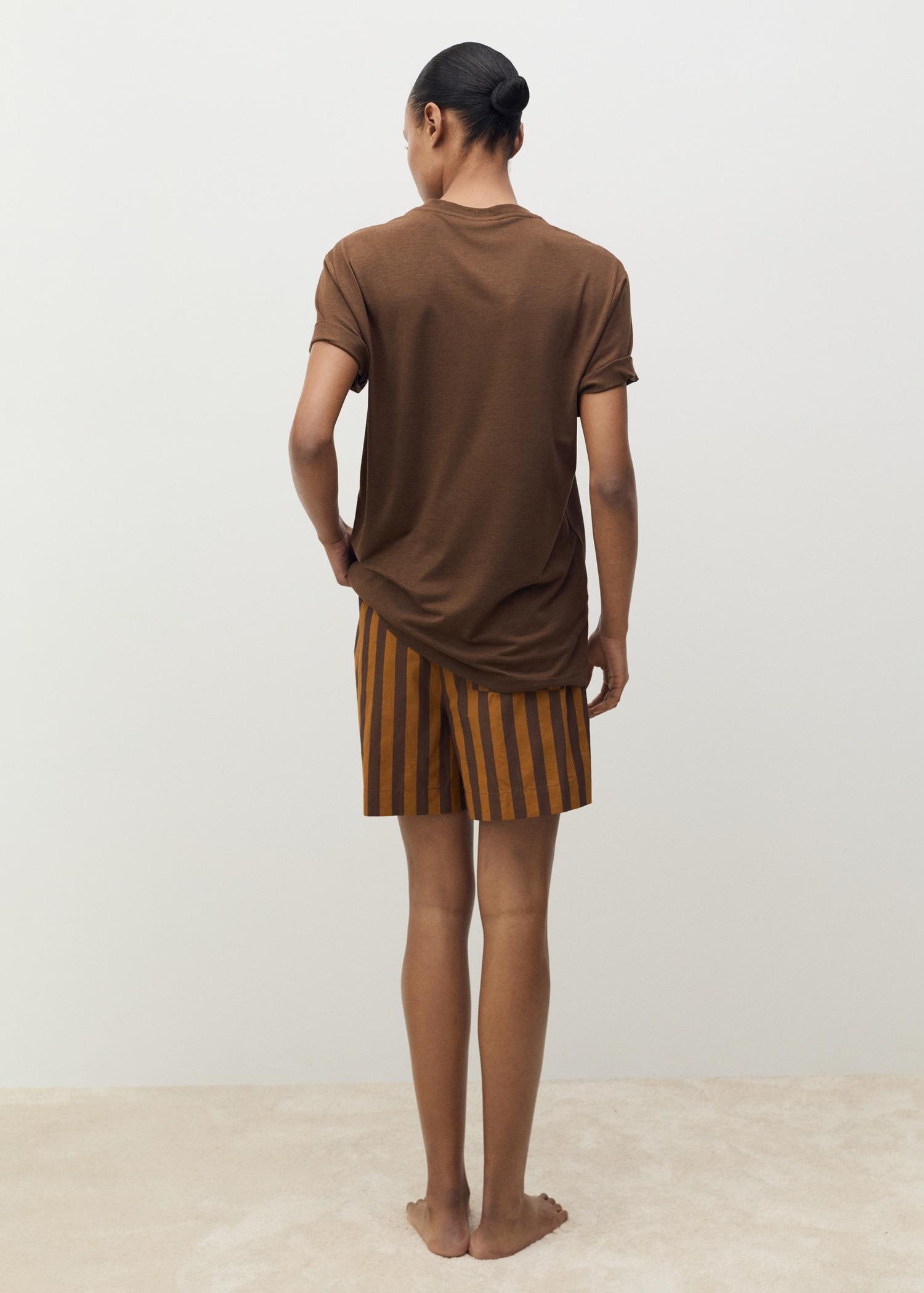 Short-sleeved lyocell t-shirt - Women | MANGO USA Product Image