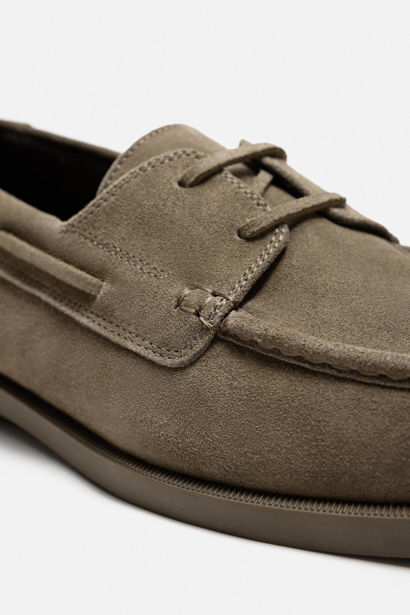 LEATHER BOAT SHOES Product Image