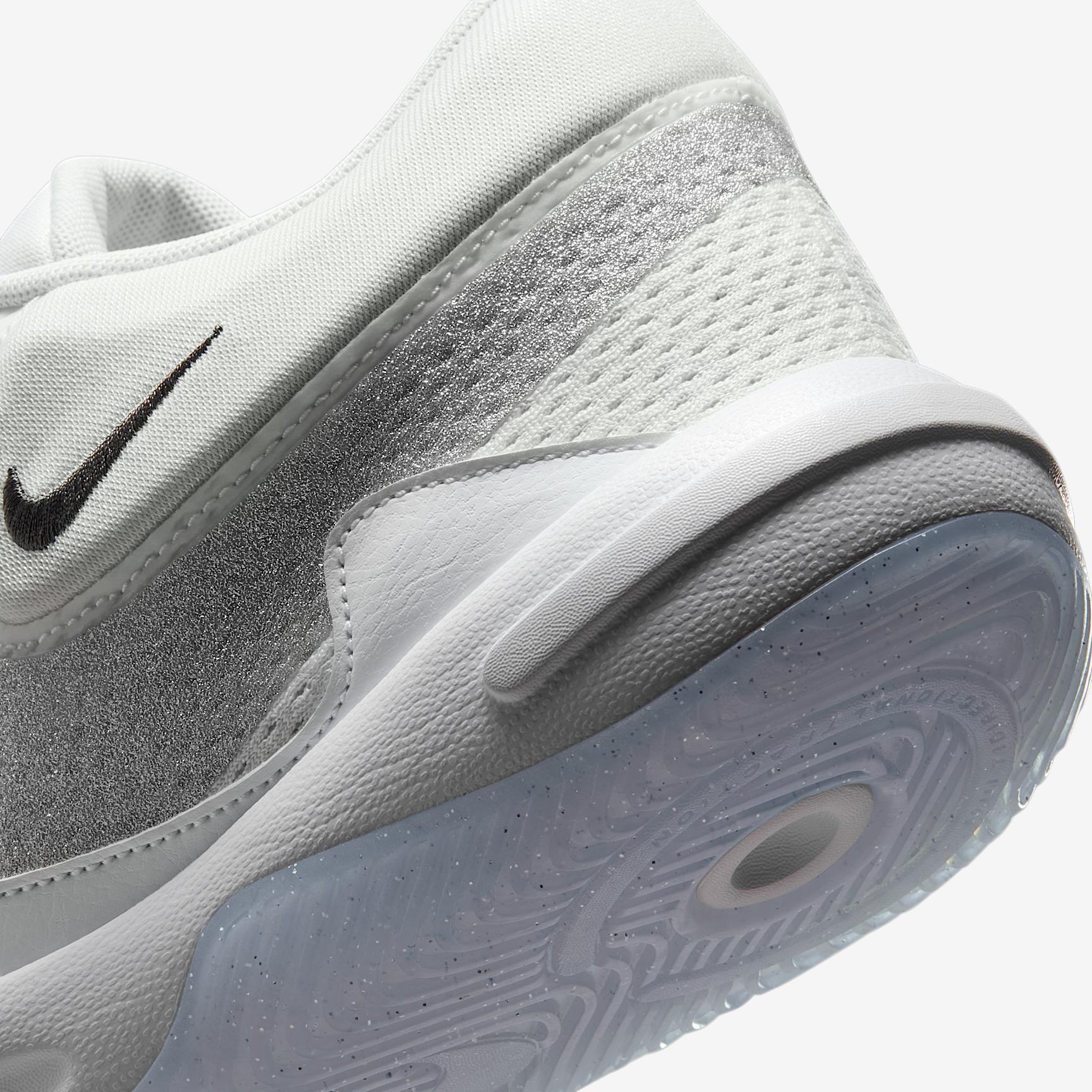 Nike Mens Hyperquick SE Volleyball Shoes | HF3240-101 Product Image