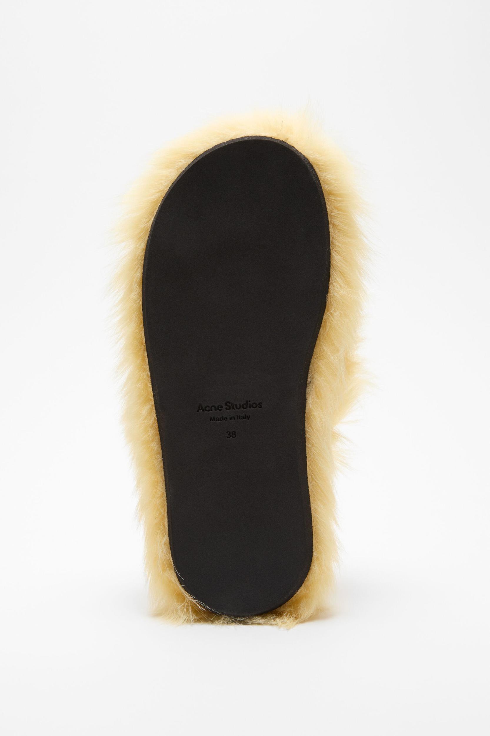 Shearling sandals Product Image