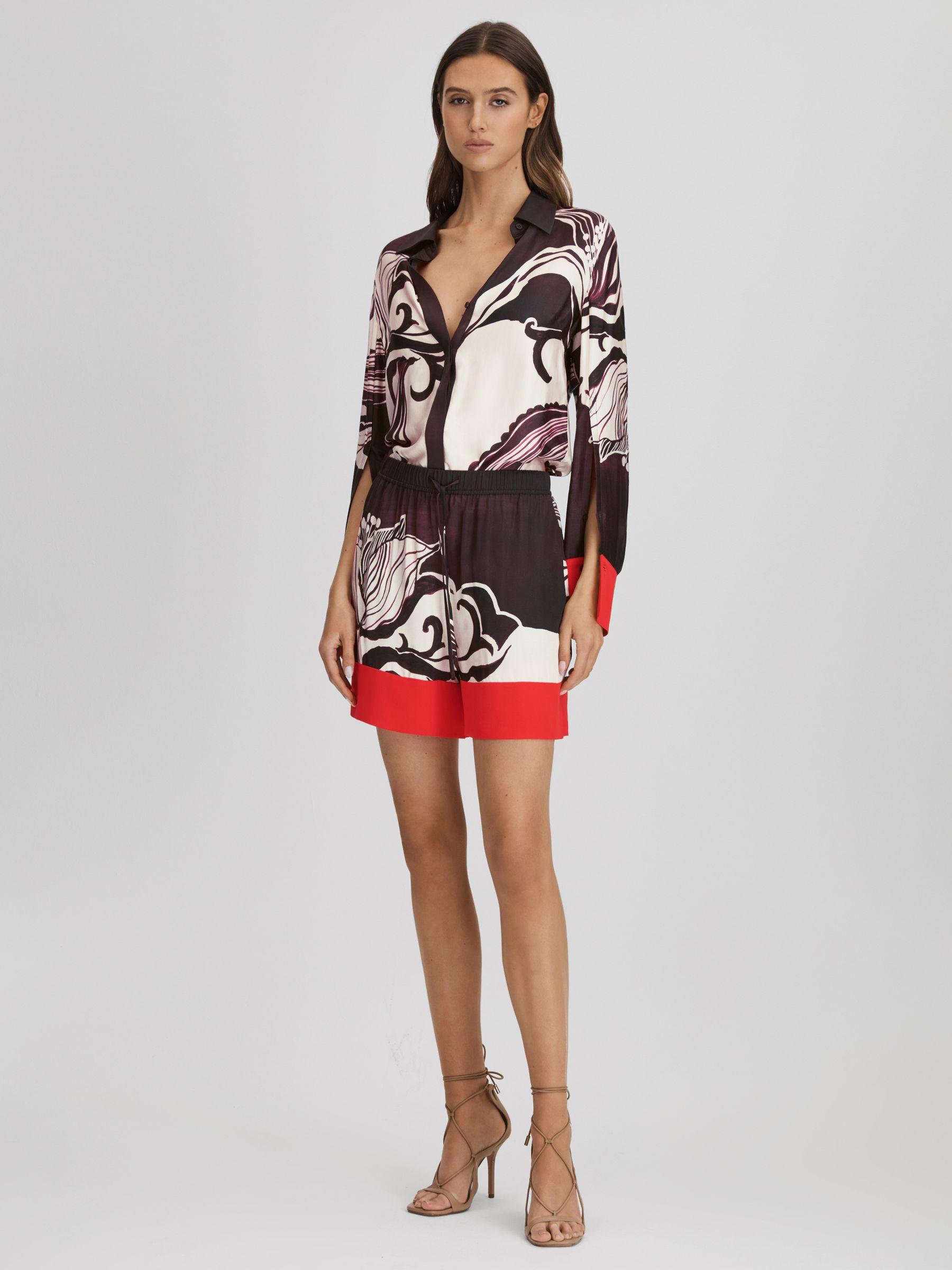 Printed Drawstring Shorts in Burgundy/Cream Product Image