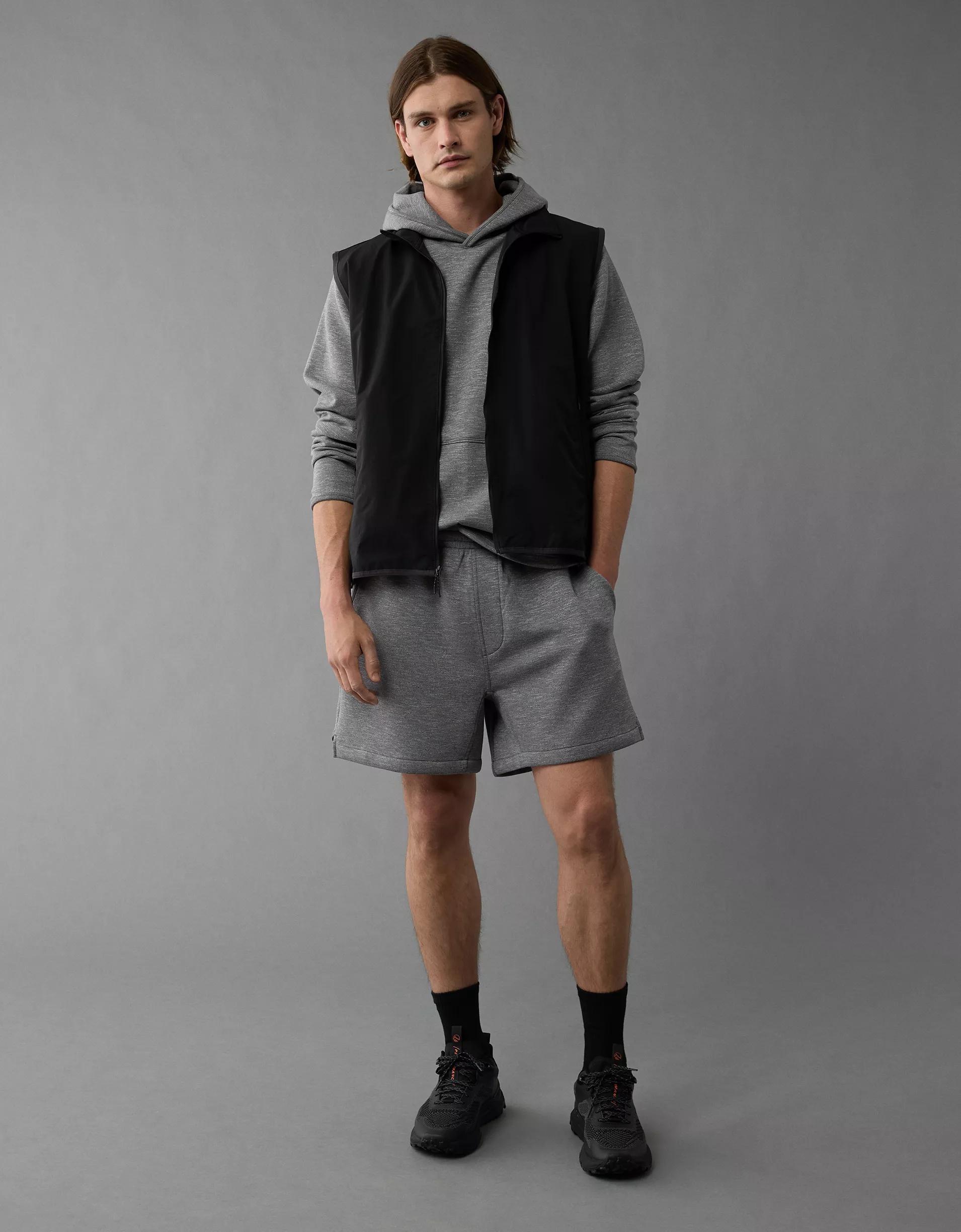 AE 24/7 Vest Product Image