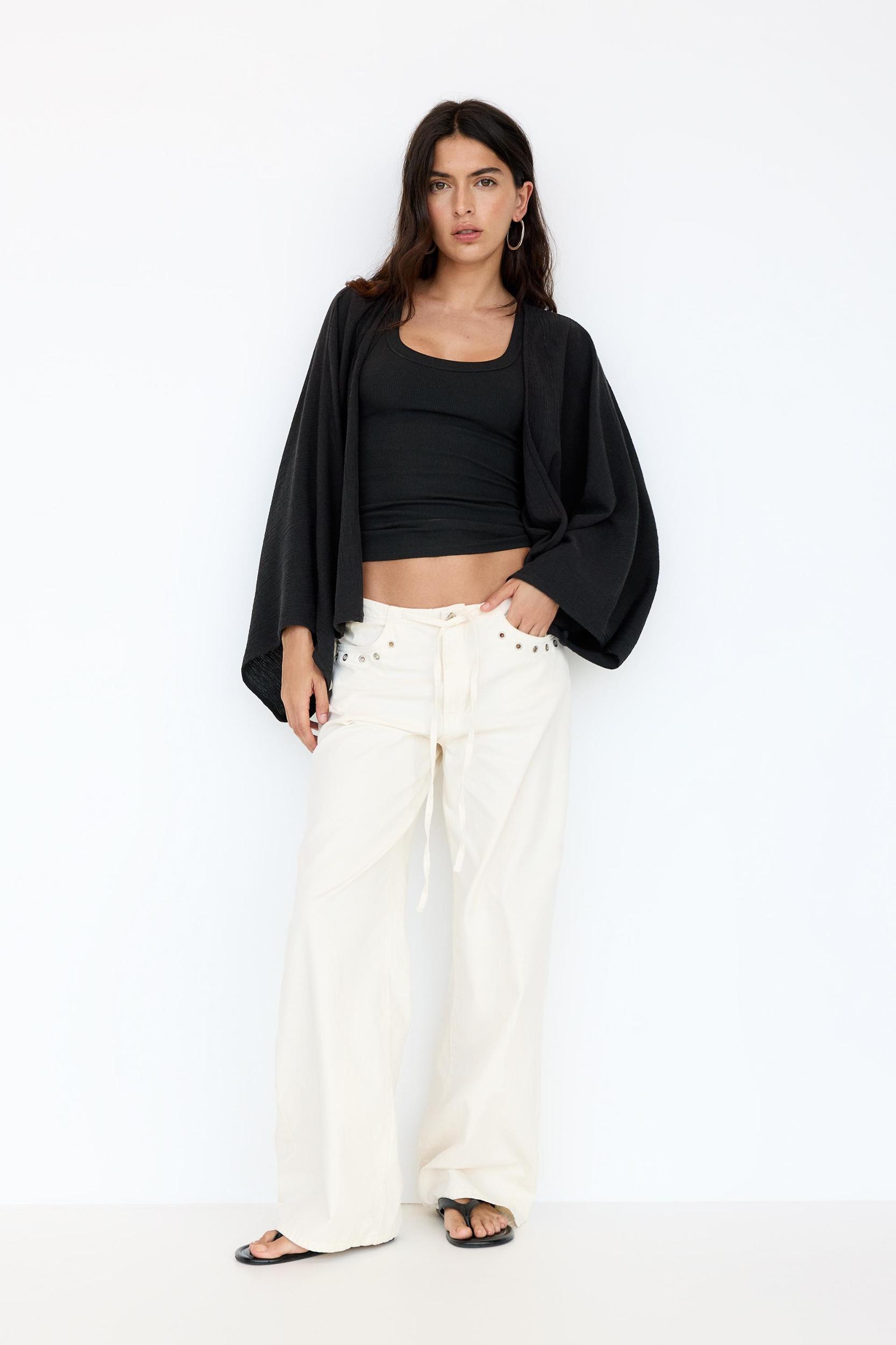 Short rustic kimono Product Image