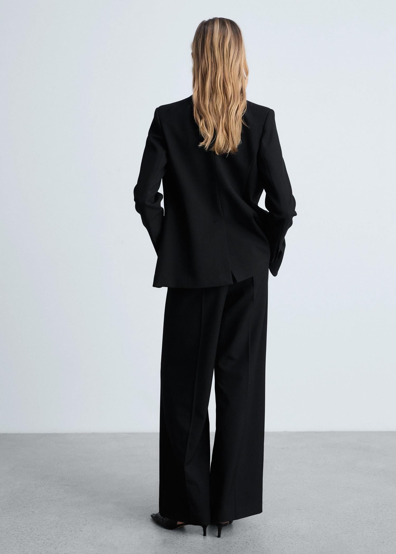 Straight blazer with flap pockets - Women | MANGO USA Product Image