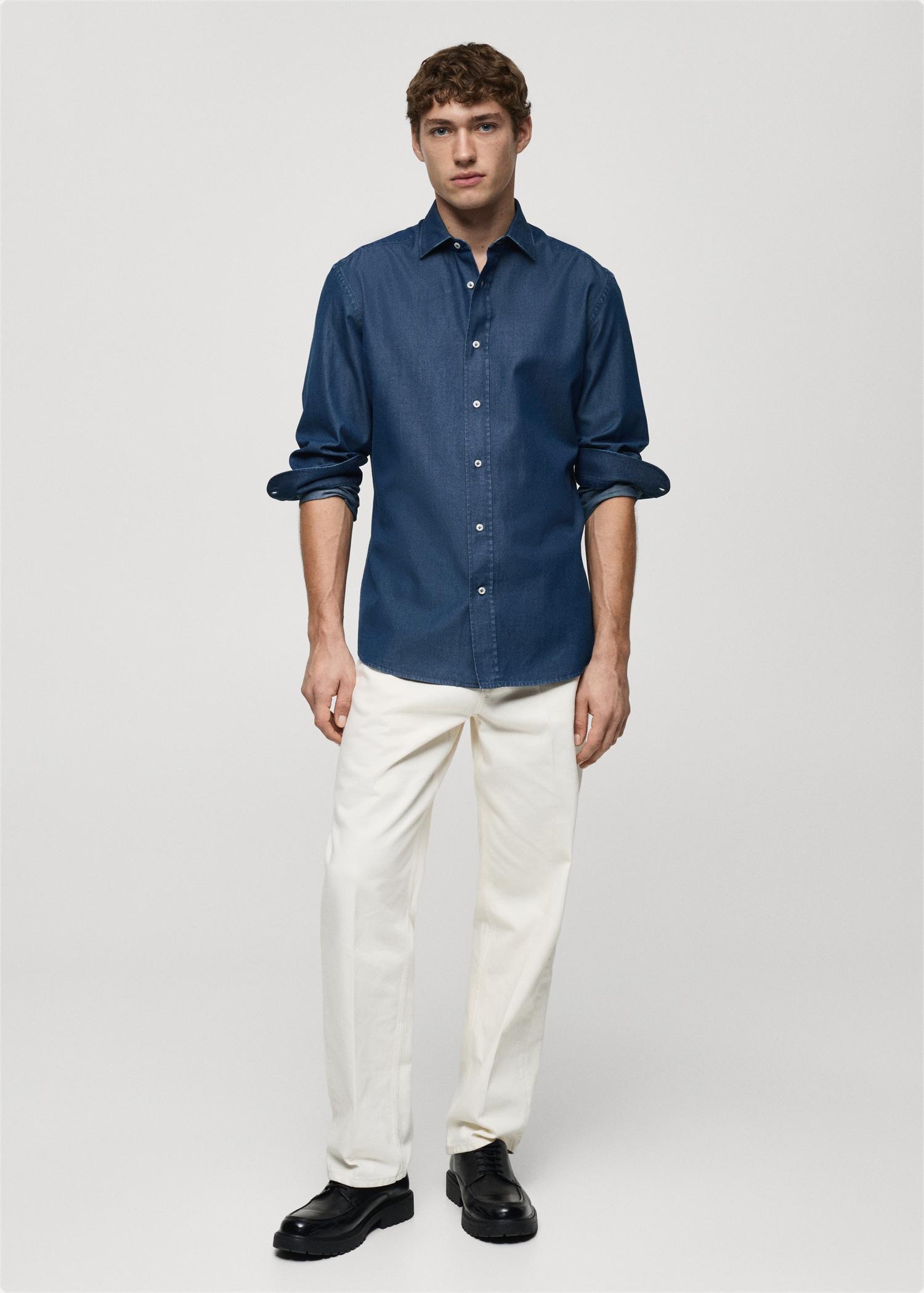 Slim fit cotton chambray shirt - Men | MANGO USA Product Image