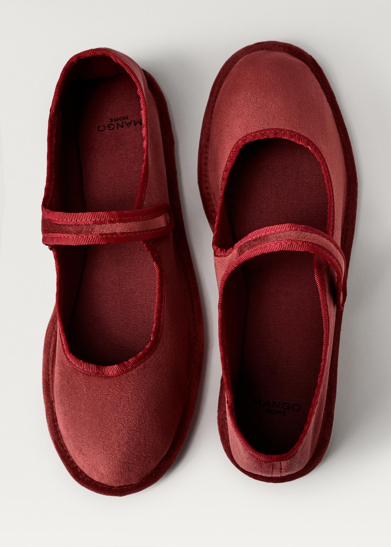 Velour ballet flats with buckle detail - Women | MANGO USA Product Image