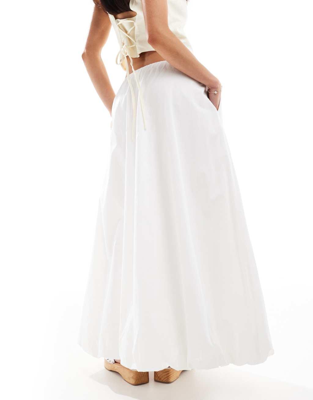 Stradivarius bubble hem midi skirt in white Product Image