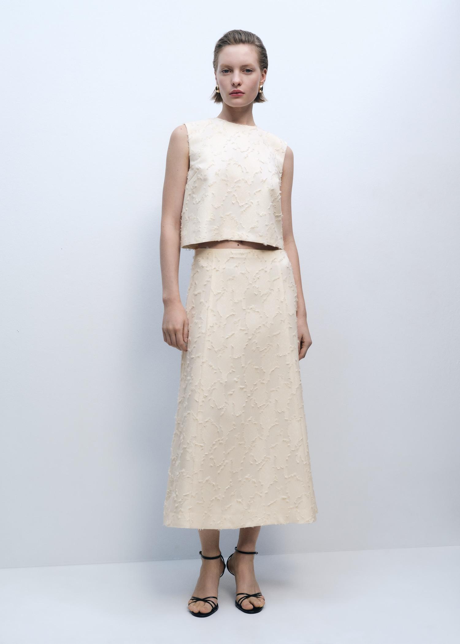 Textured crop top - Women | MANGO USA Product Image