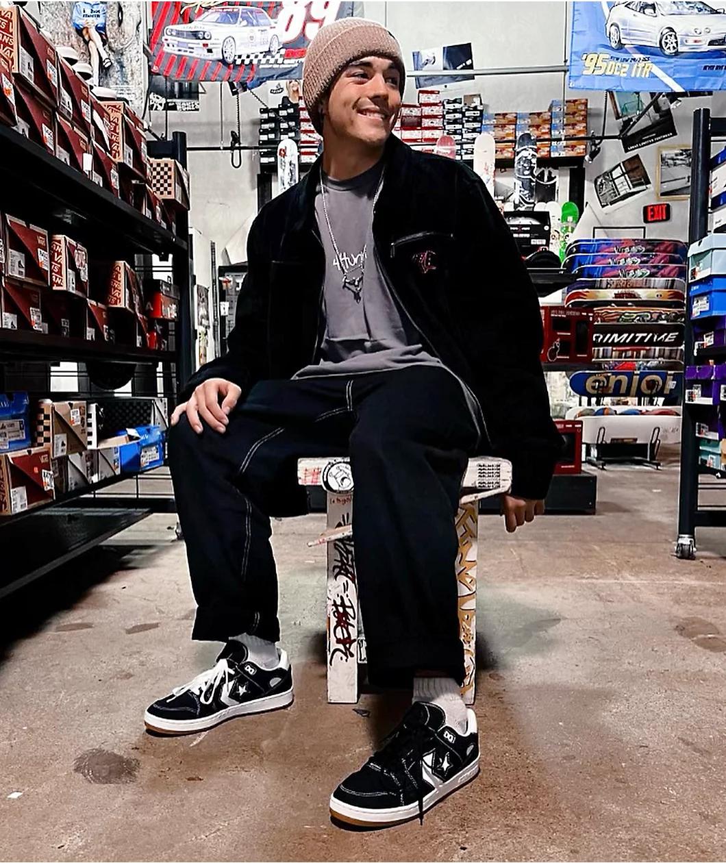 4Hunnid Logo Charcoal T-Shirt Product Image