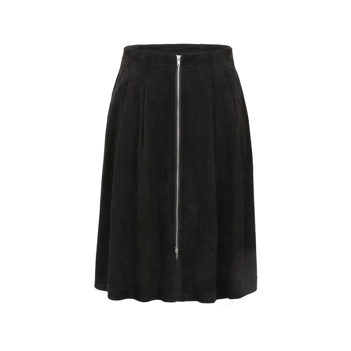 Plus Size Suedette Plain Texture Pocket A-line Skirt Women Black Office Texture No stretch Pocket Office Skirts BloomChic 30/6X Product Image