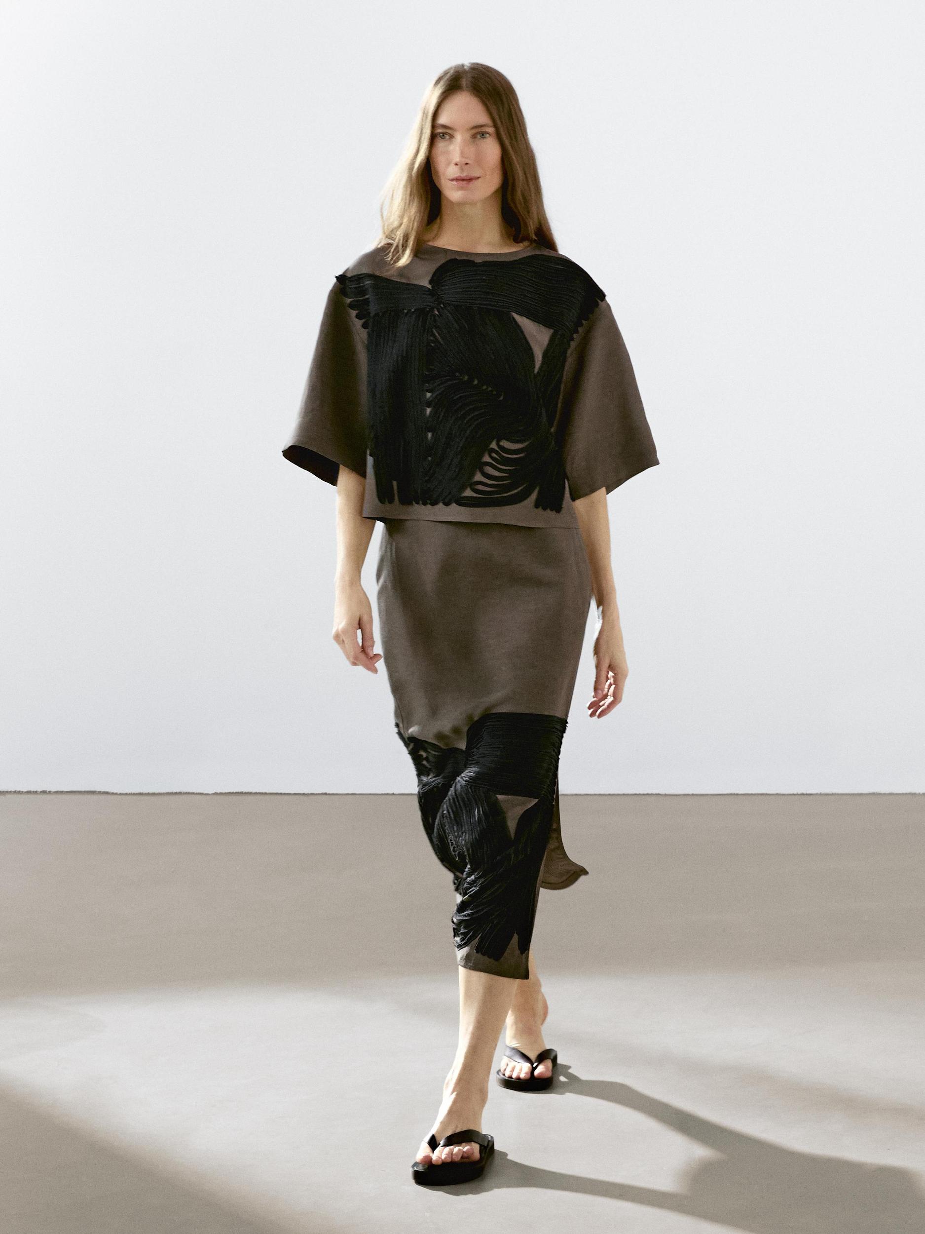 Midi skirt with contrasting trims Product Image