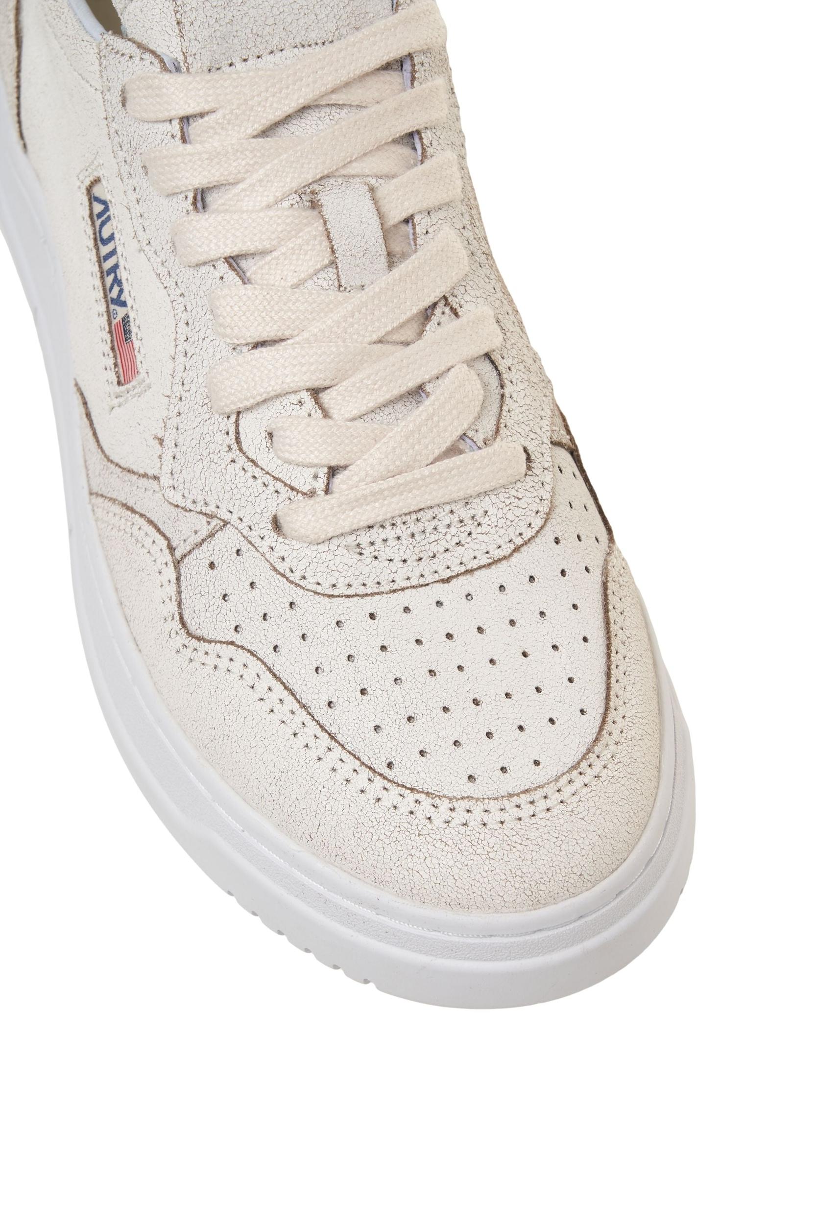 Sneakers 'Medalist Low' Product Image