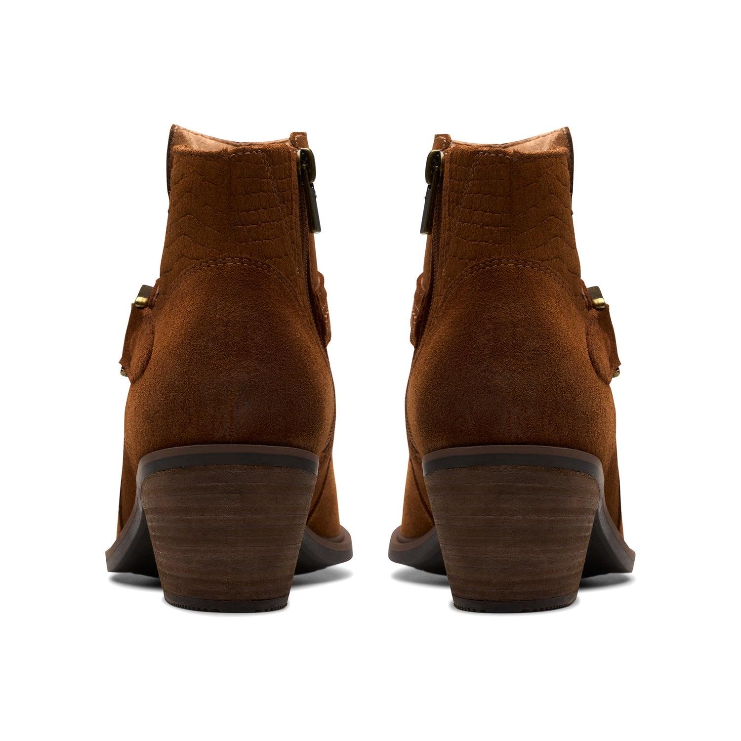 Neva Buckle Product Image