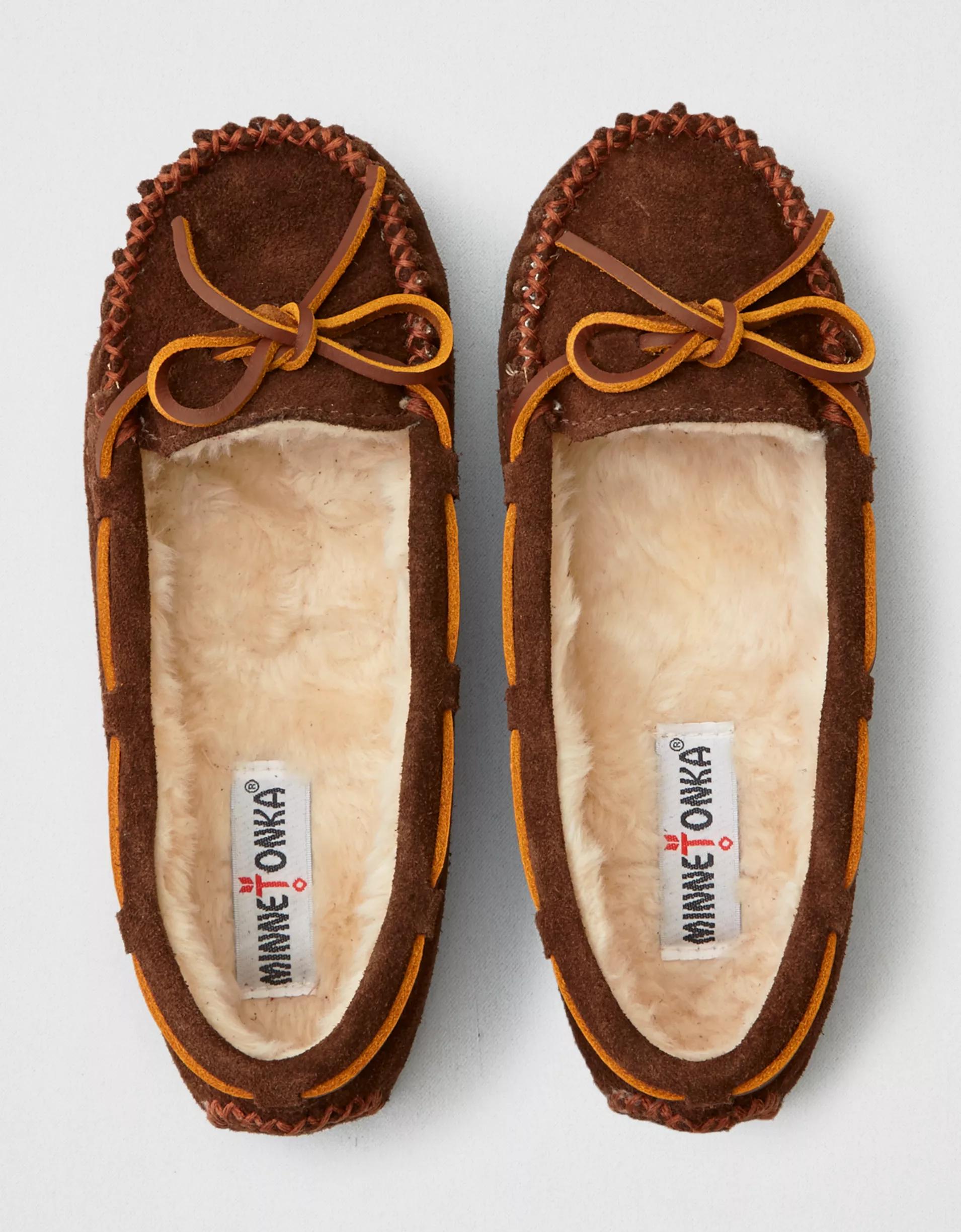 Minnetonka Women's Cally Moccasin Product Image