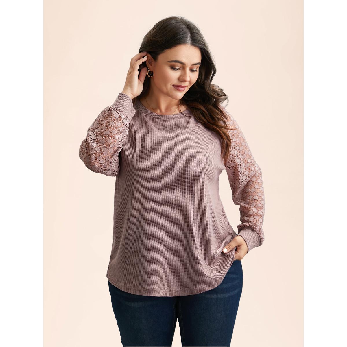 Plus Size Textured Lace Spliced Stretchy T-Shirt Dirtypink Women Elegant Texture Round Neck Everyday T-shirts BloomChic 14-16/1X Product Image