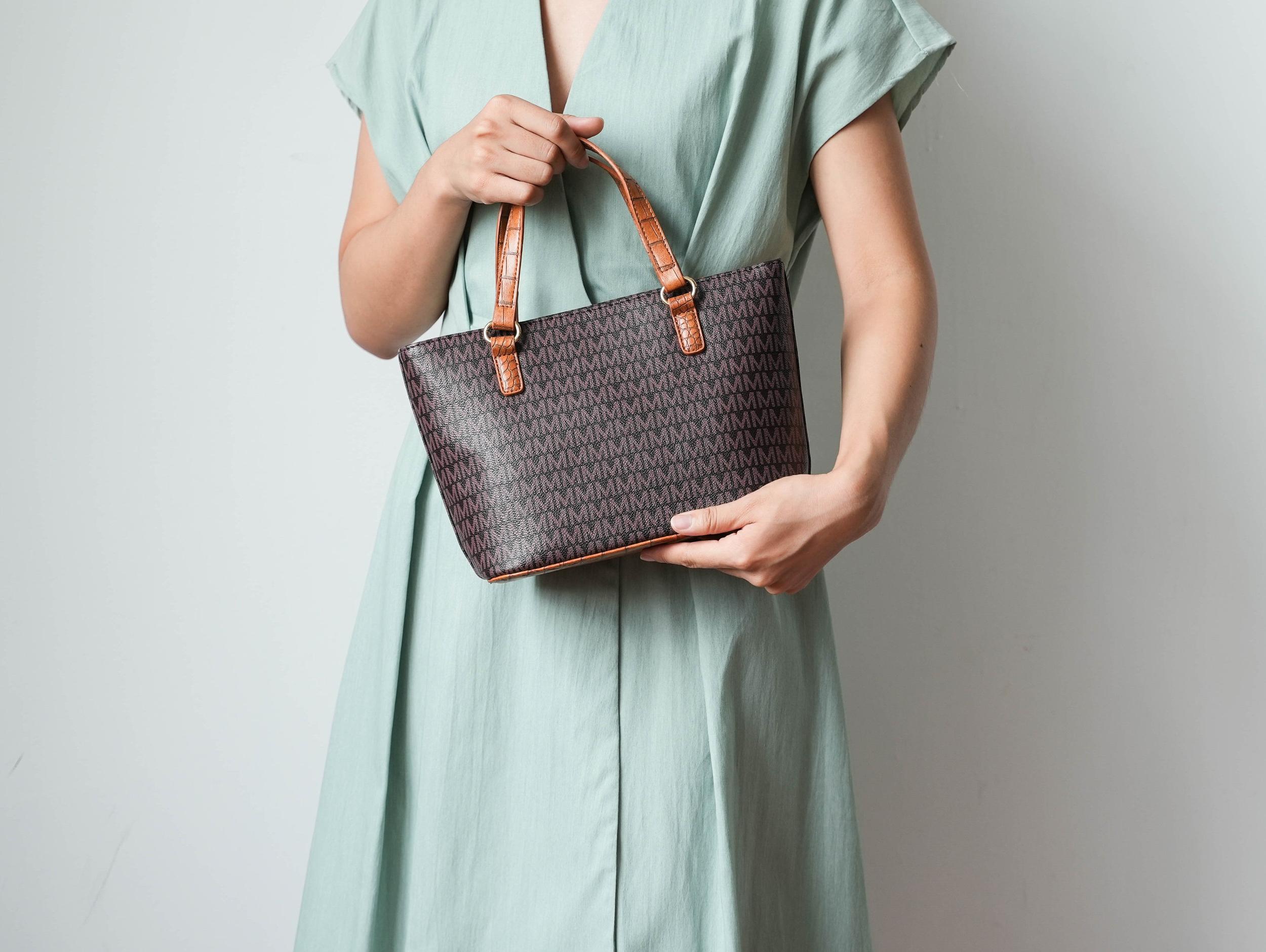 Lippa M Signature Tote and Set Product Image