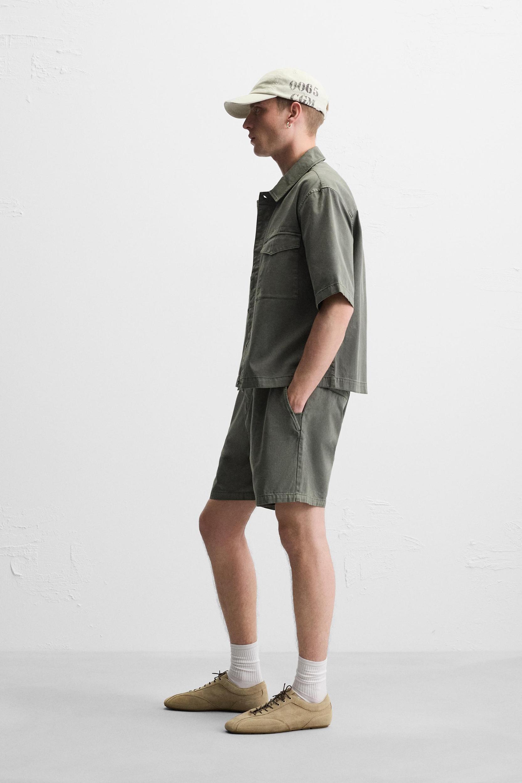 RELAXED FIT WASHED SHORTS Product Image