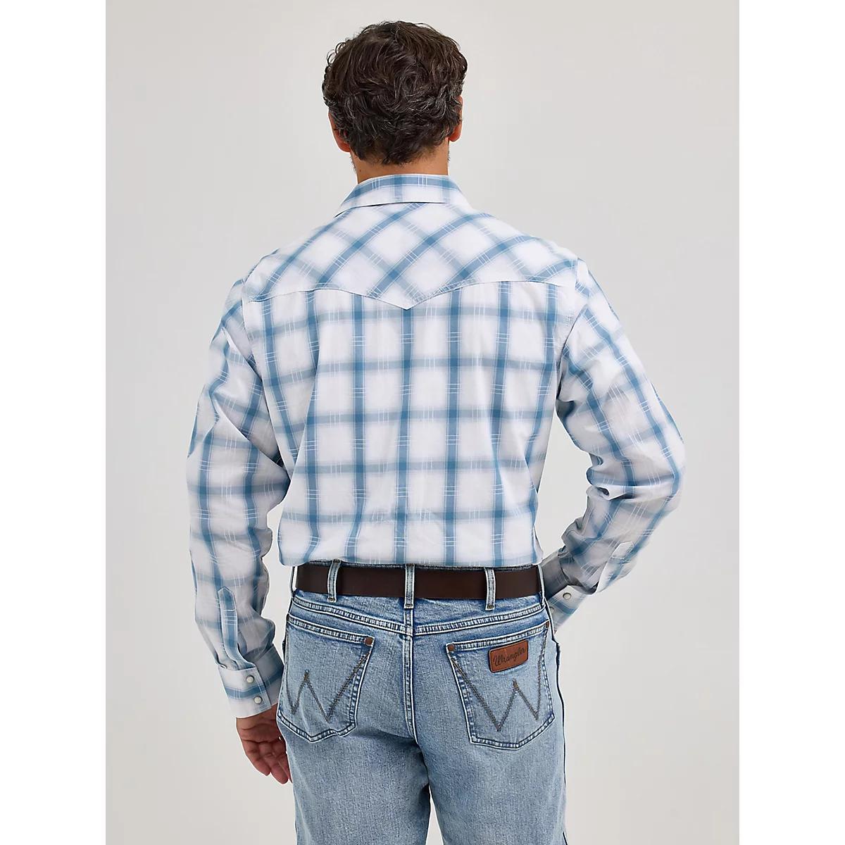 Men's Wrangler Retro® Premium Long Sleeve Western Snap Plaid Shirt in Powder Plaid Product Image