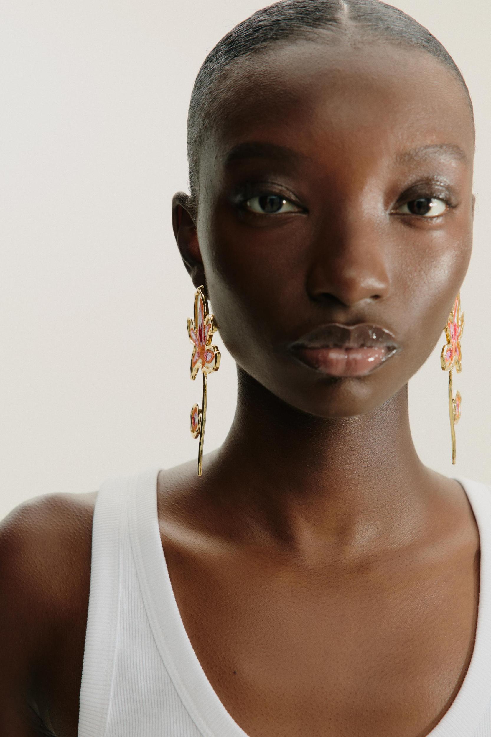 EMBROIDERED FLOWER EARRINGS Product Image