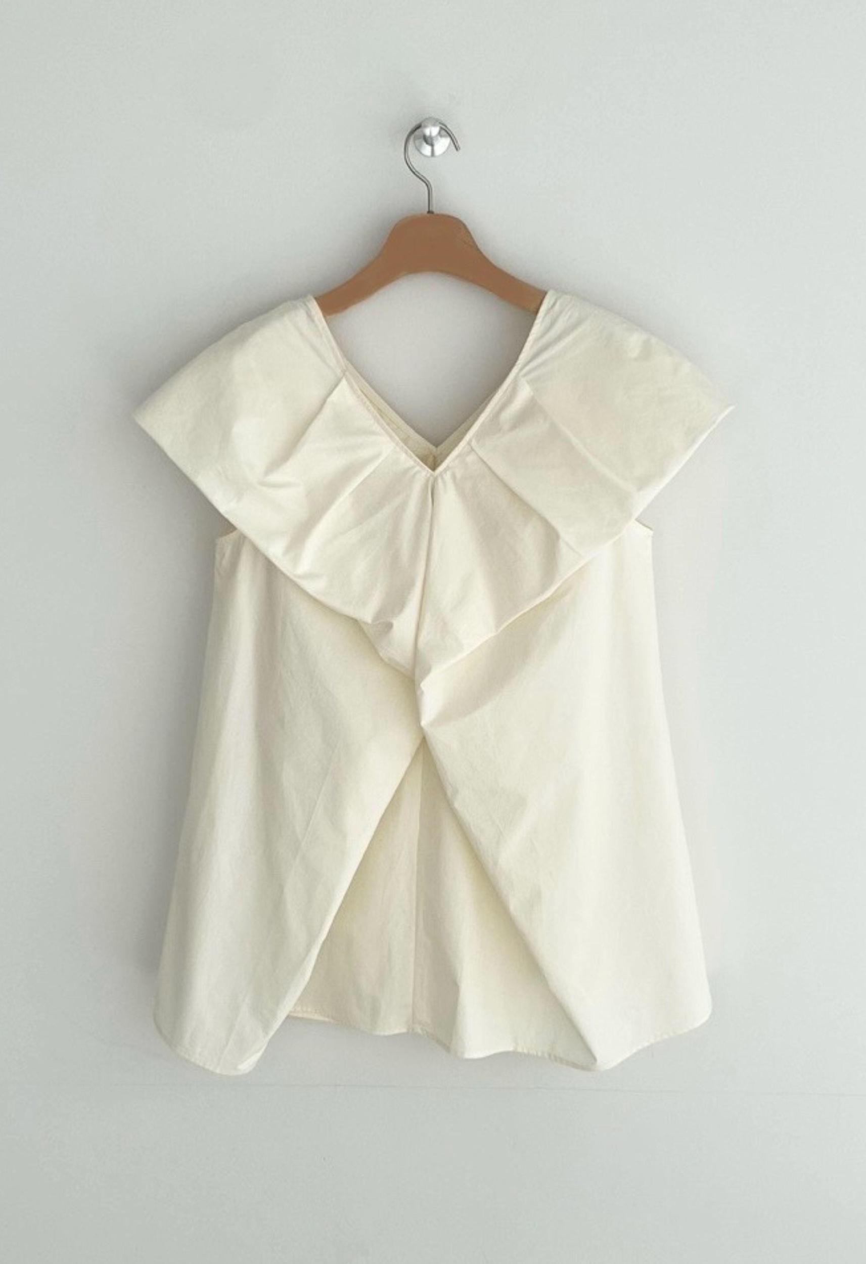 Butterfly Puff Sleeve Dress In Ivory Product Image