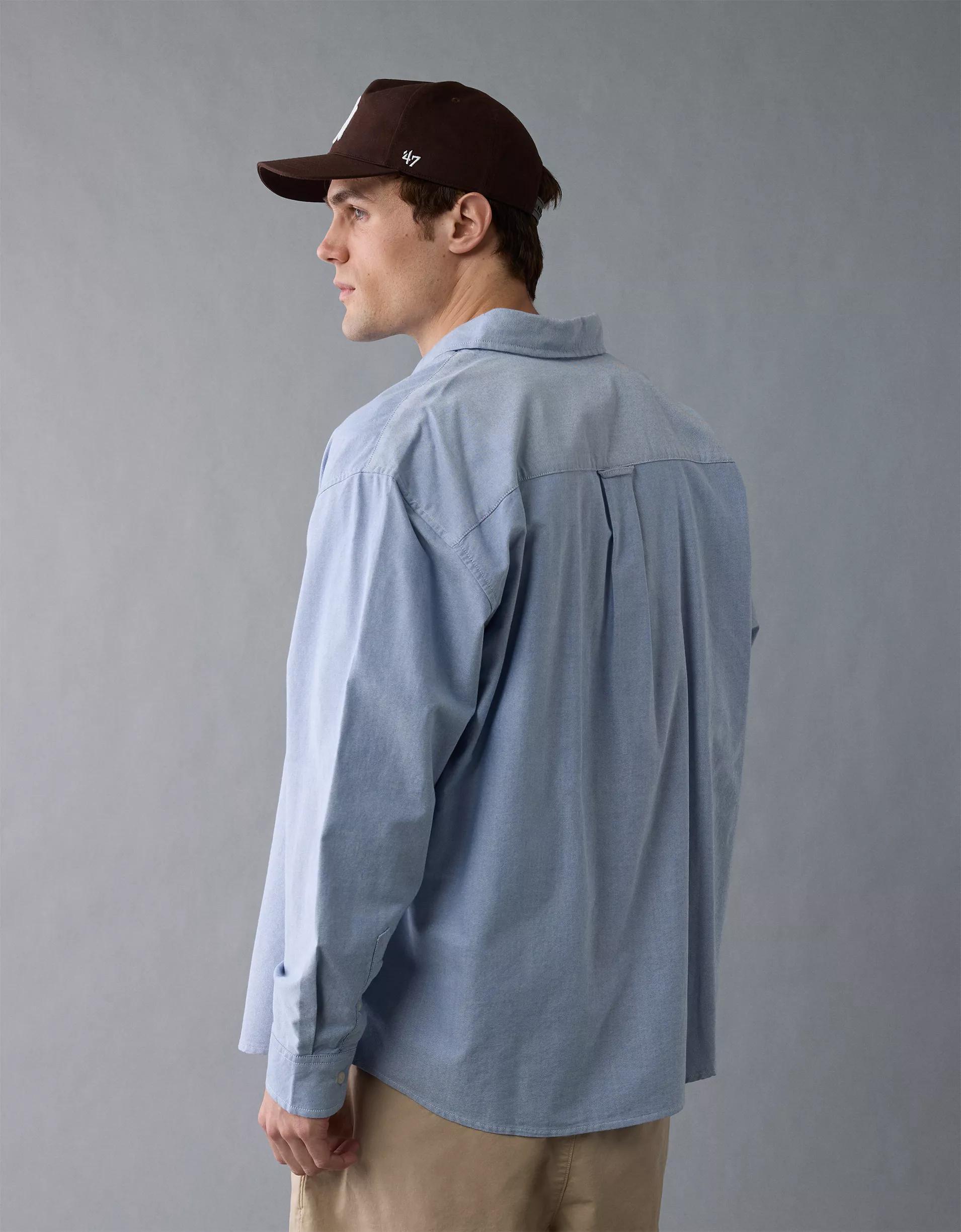 AE Everyday Relaxed Oxford Button-Up Shirt Product Image