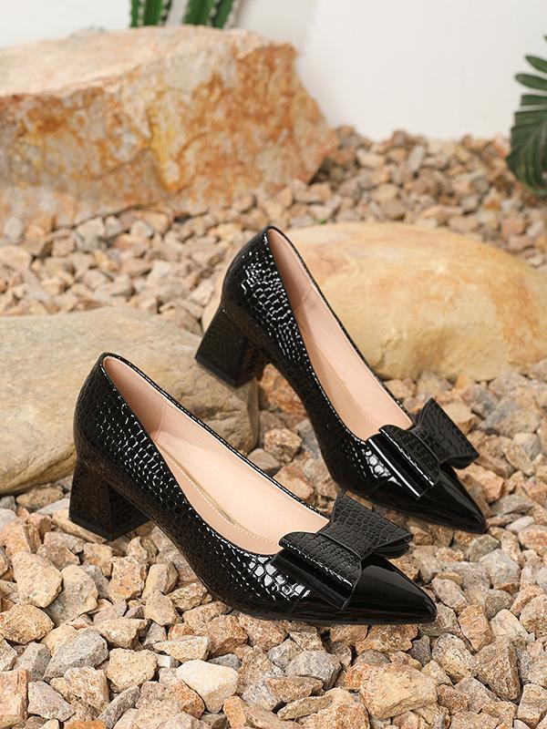 Bowknot Pointed-Toe Shiny Pumps Product Image