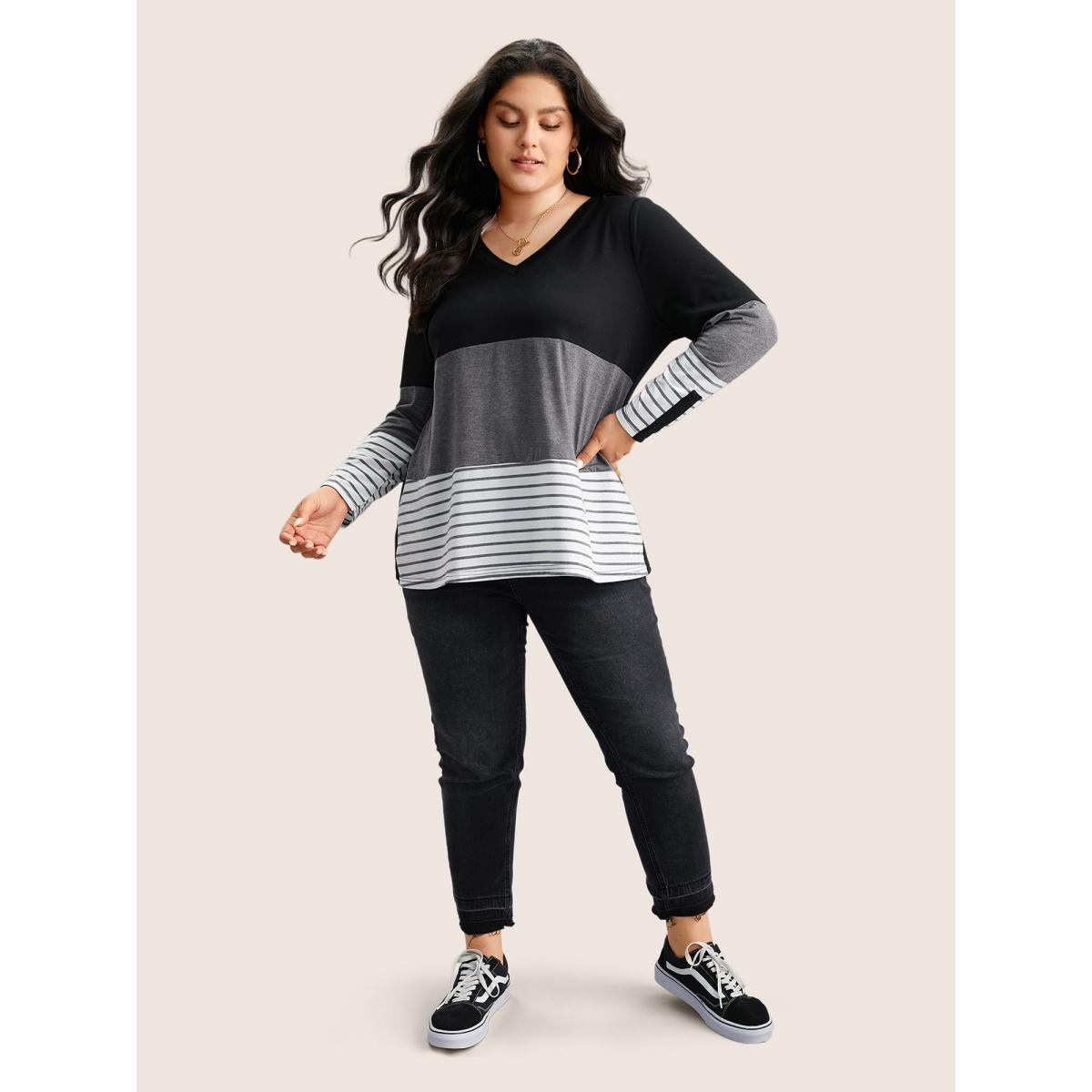 Plus Size Colorblock Contrast Striped V Neck T-shirt Black Women Leisure Contrast Striped V-neck Casual T-shirts BloomChic 18-20/2X Product Image