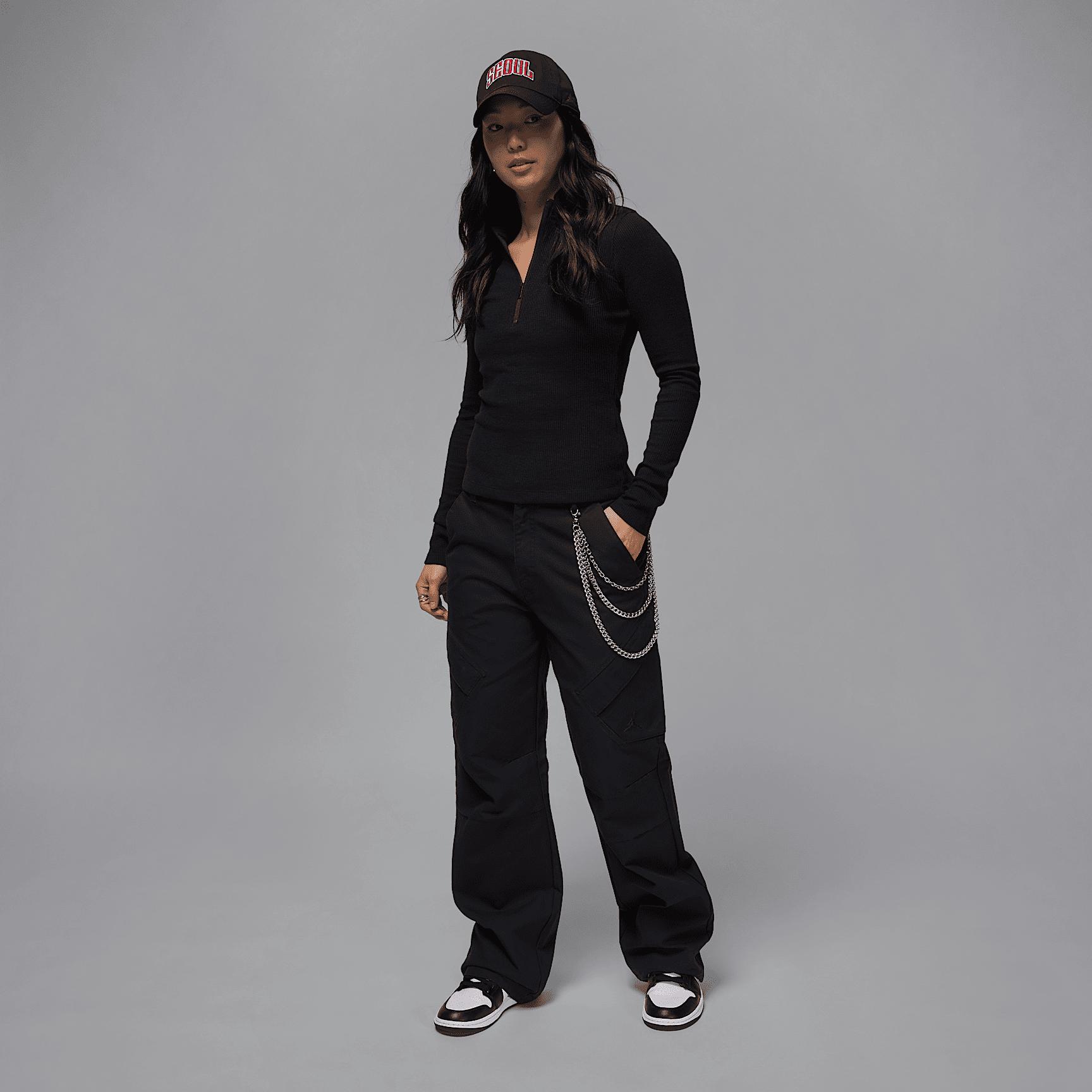 Womens Jordan Long-Sleeve 1/2-Zip Knit Top | HF9468-010 Product Image