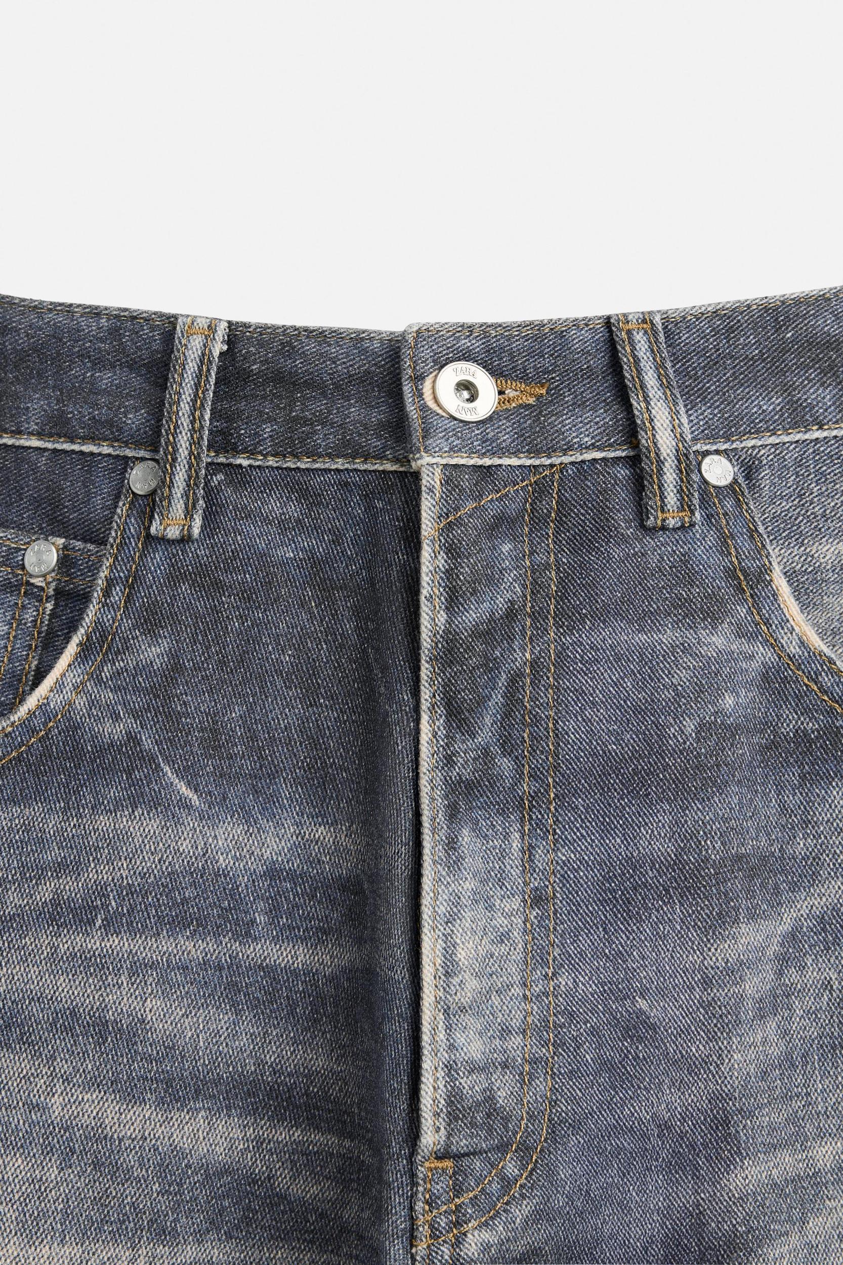 PRINTED WASHED BAGGY FIT JEANS Product Image