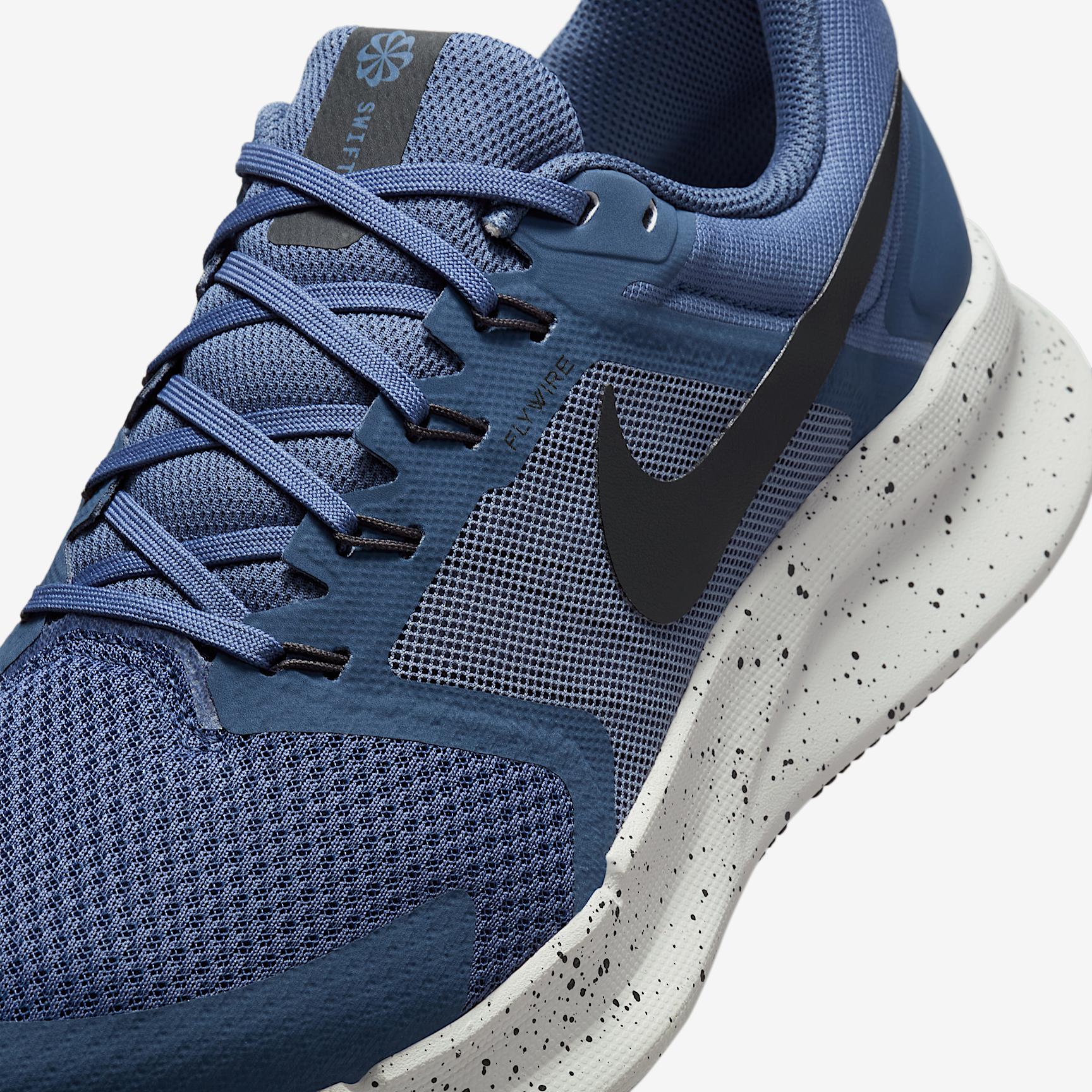 Nike Men's Run Swift 3 Road Running Shoes (Extra Wide) Product Image