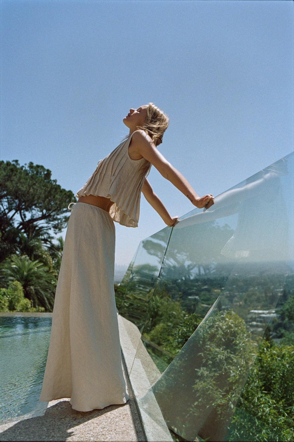 Valeria Linen Top Oatmeal Product Image