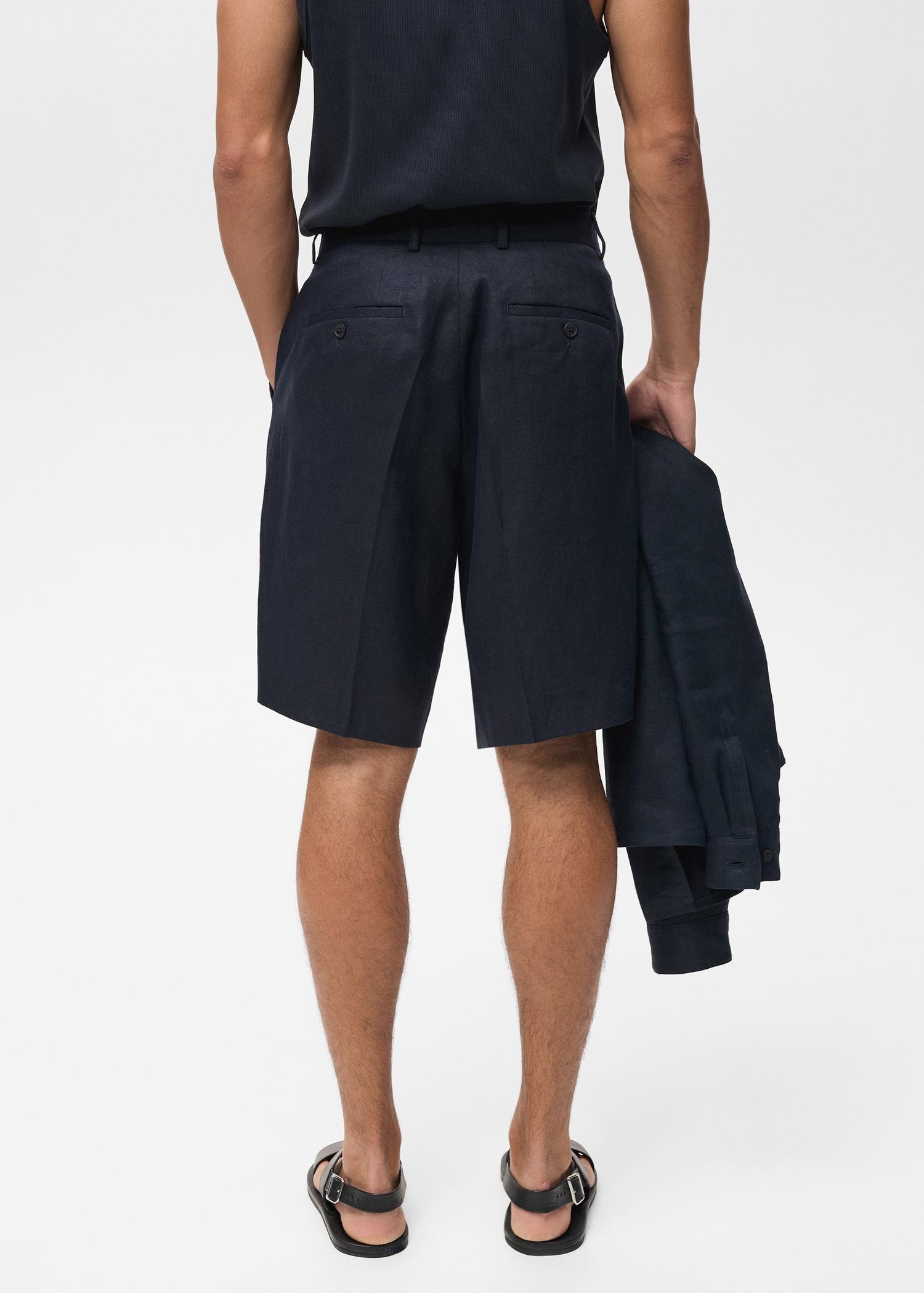 Slim-fit 100% linen bermuda shorts - Men | MANGO USA Product Image
