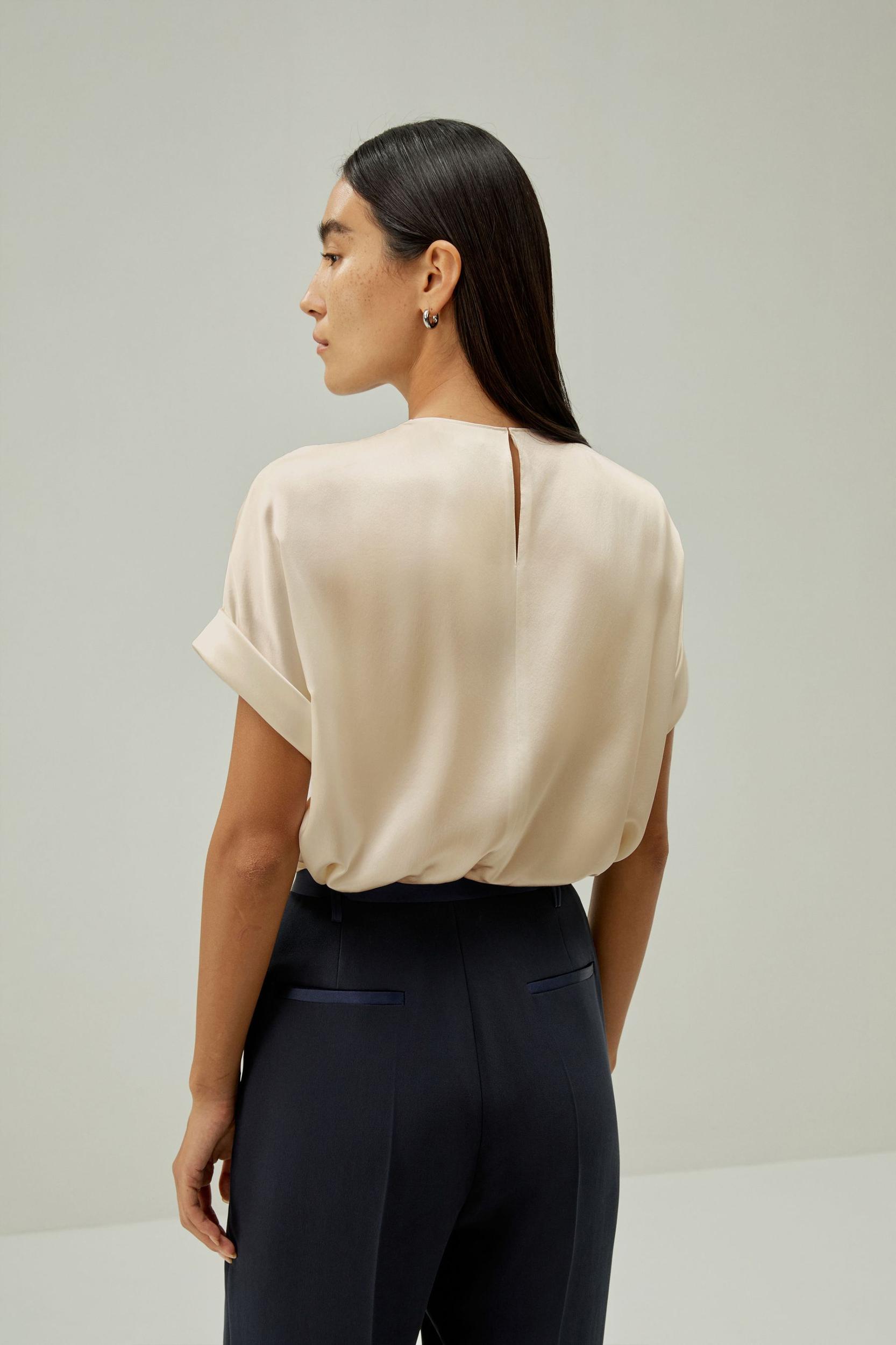 Obliuque Sleeves Round Neck Silk Tee Product Image