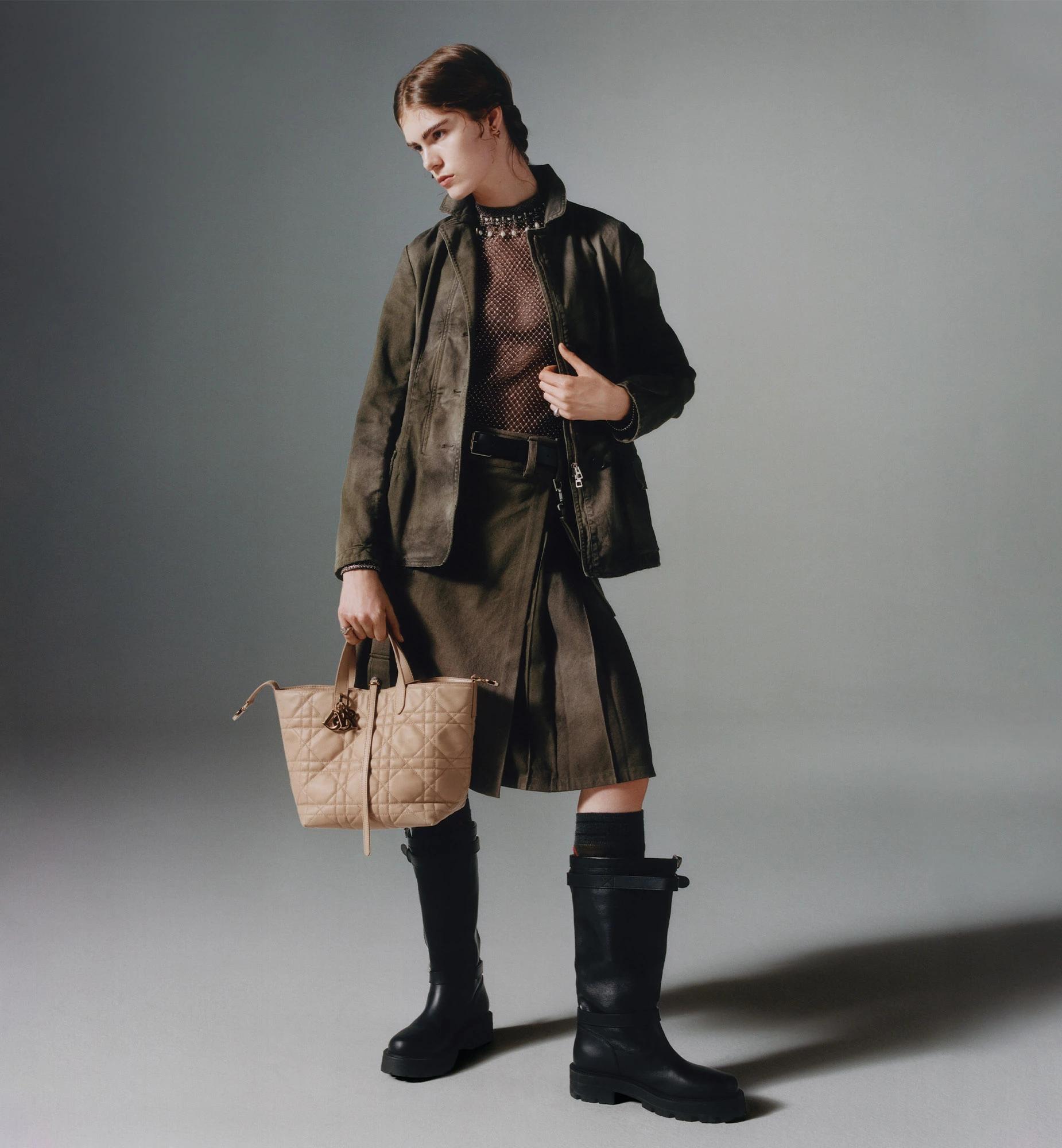 Medium Dior Toujours Vertical Tote Bag Product Image