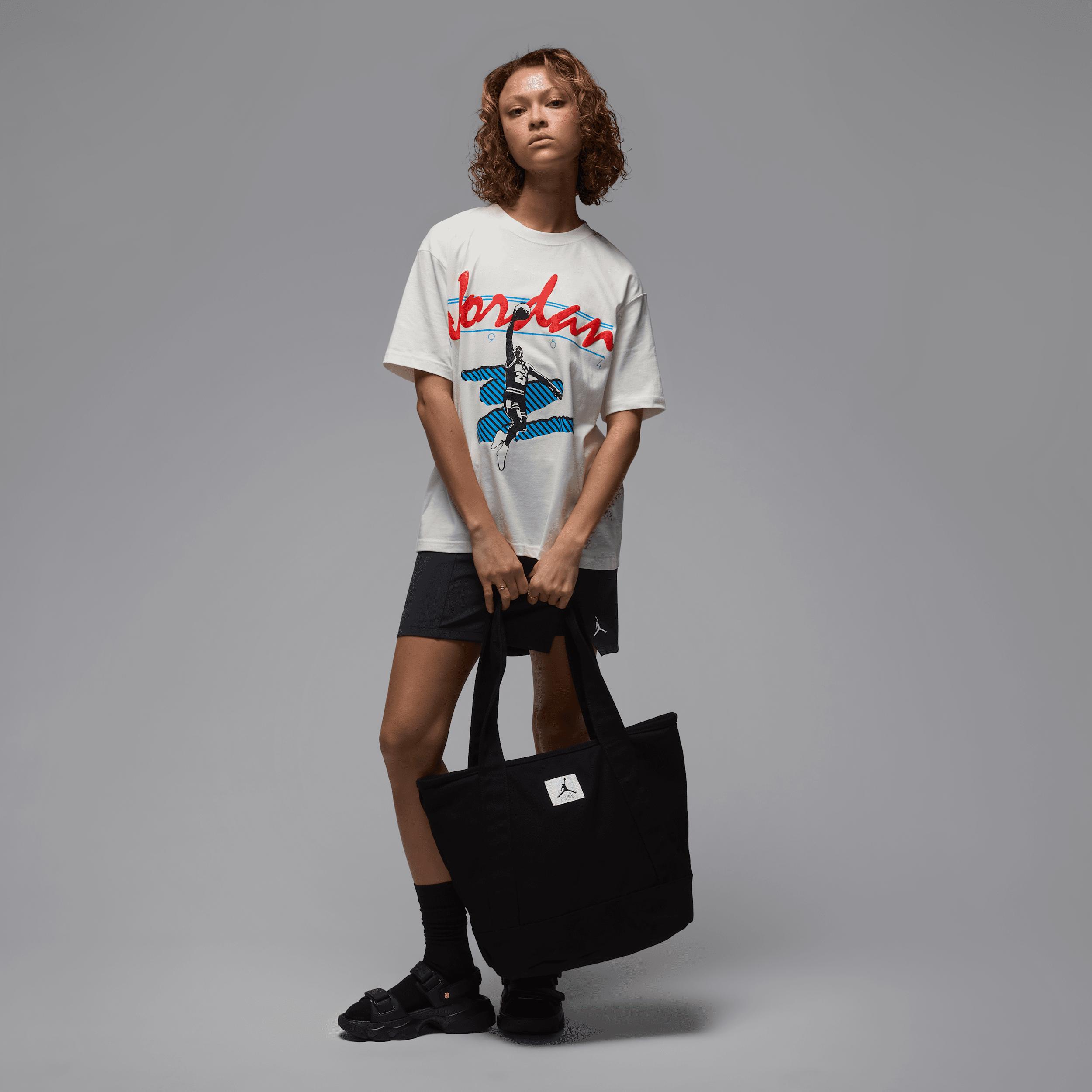 Womens MVP Graphic T-Shirt Product Image