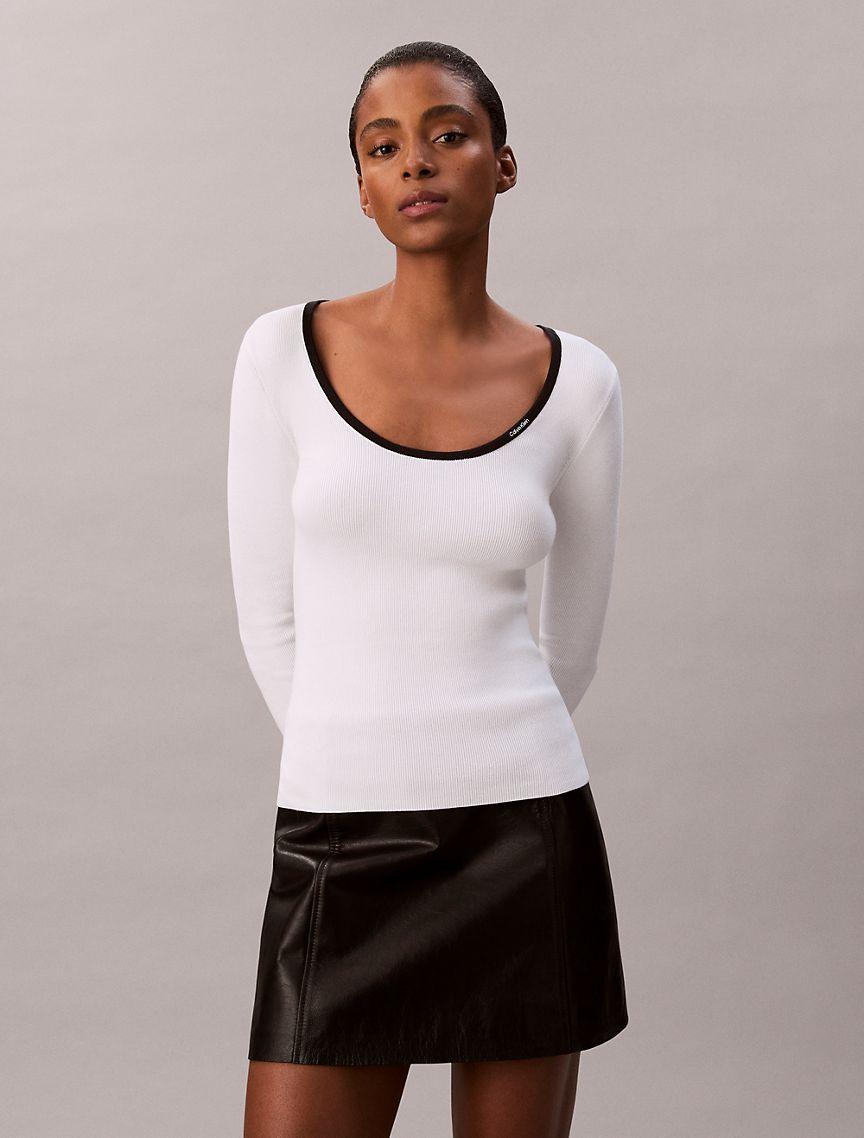 Cotton Blend Classic Scoopneck Sweater Product Image