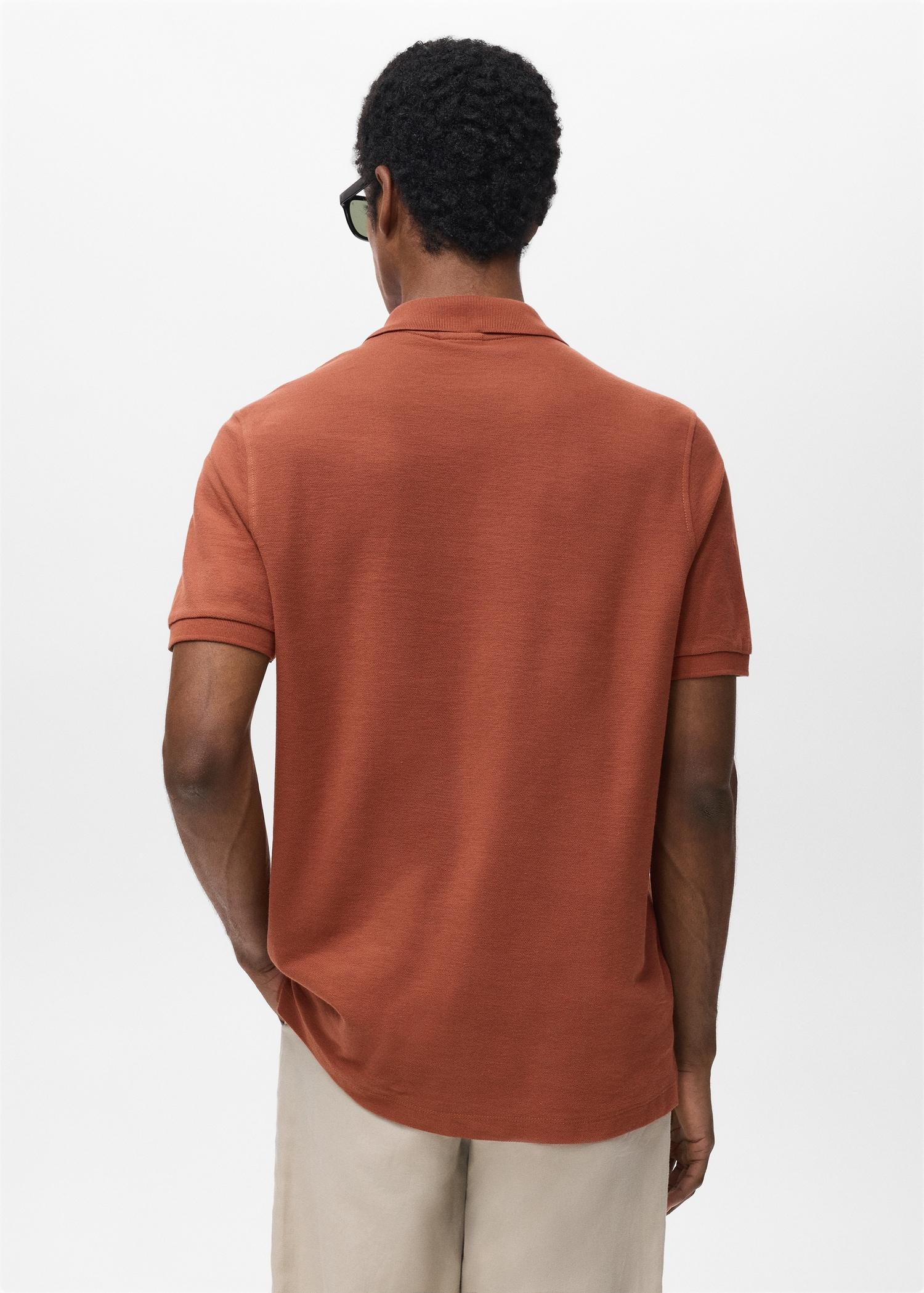 Regular-fit cotton piqué polo shirt - Men | MANGO USA Product Image