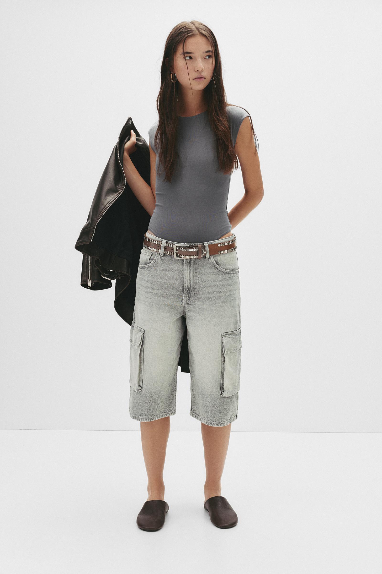 Short sleeve bodysuit Product Image