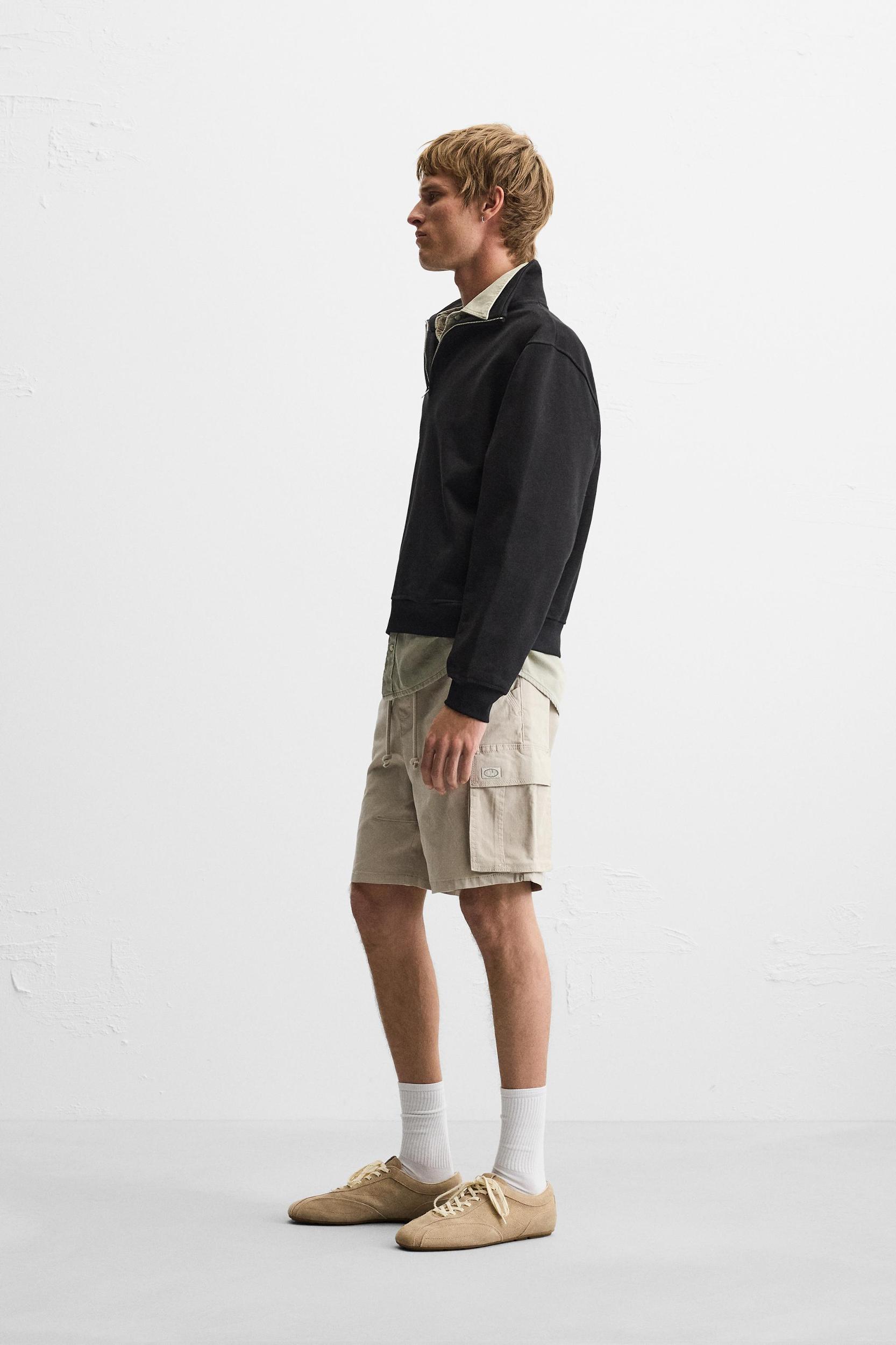 CARGO SHORTS Product Image