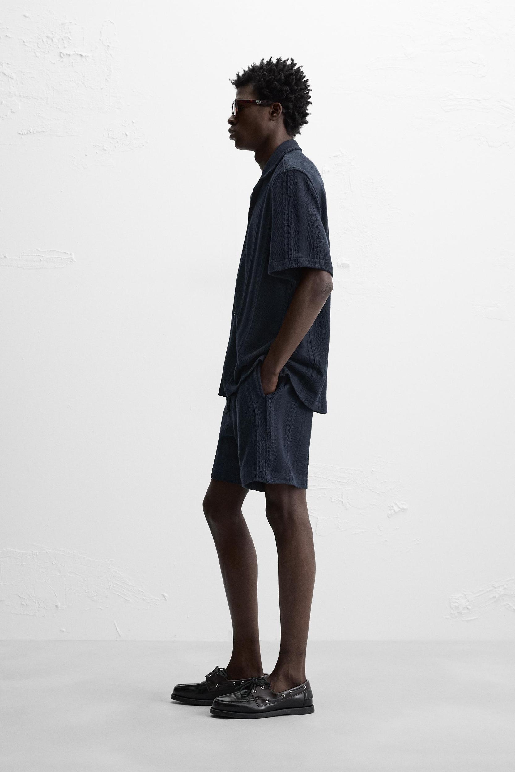 STRIPED JACQUARD SHIRT Product Image