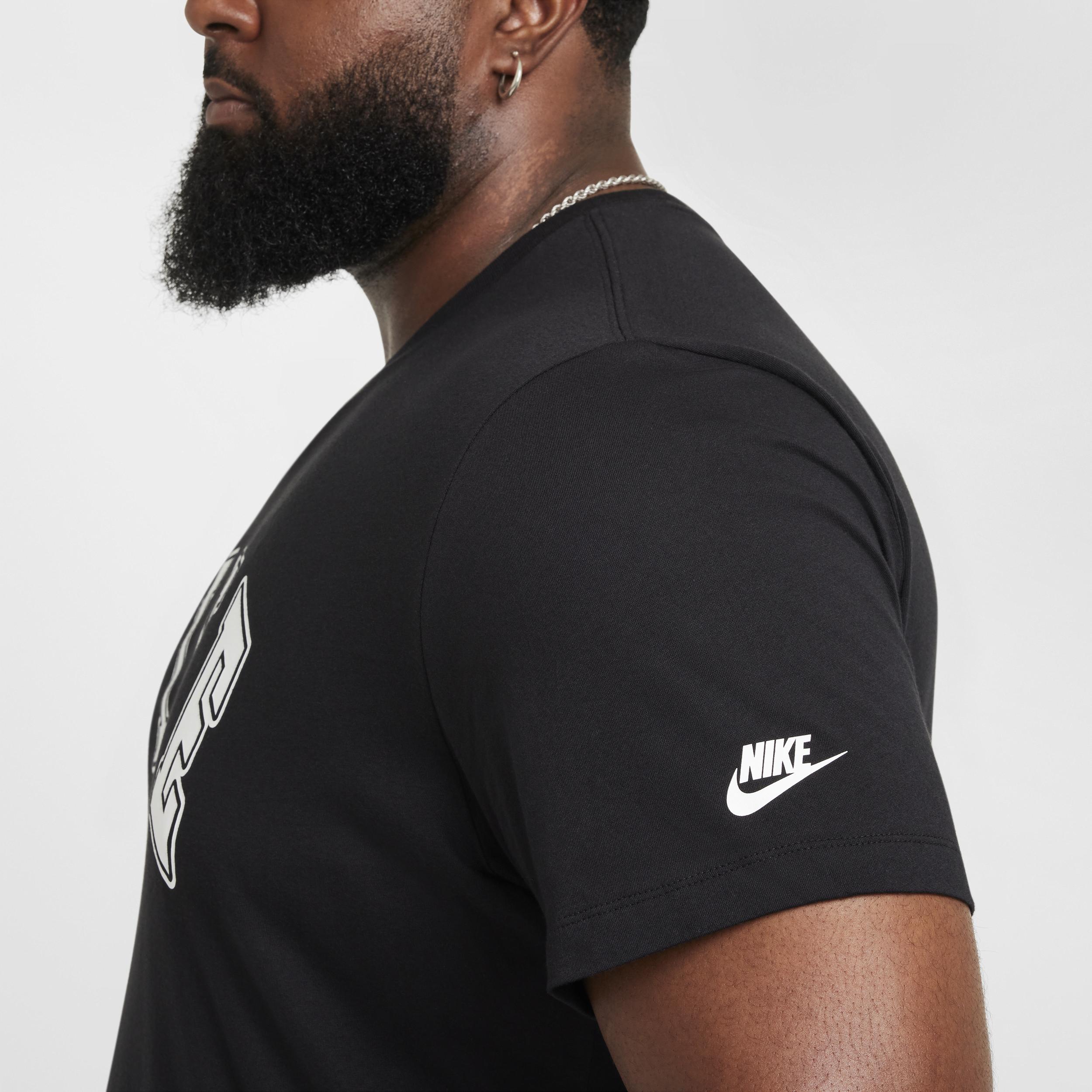 Men's Nike Sportswear Club T-Shirt Product Image