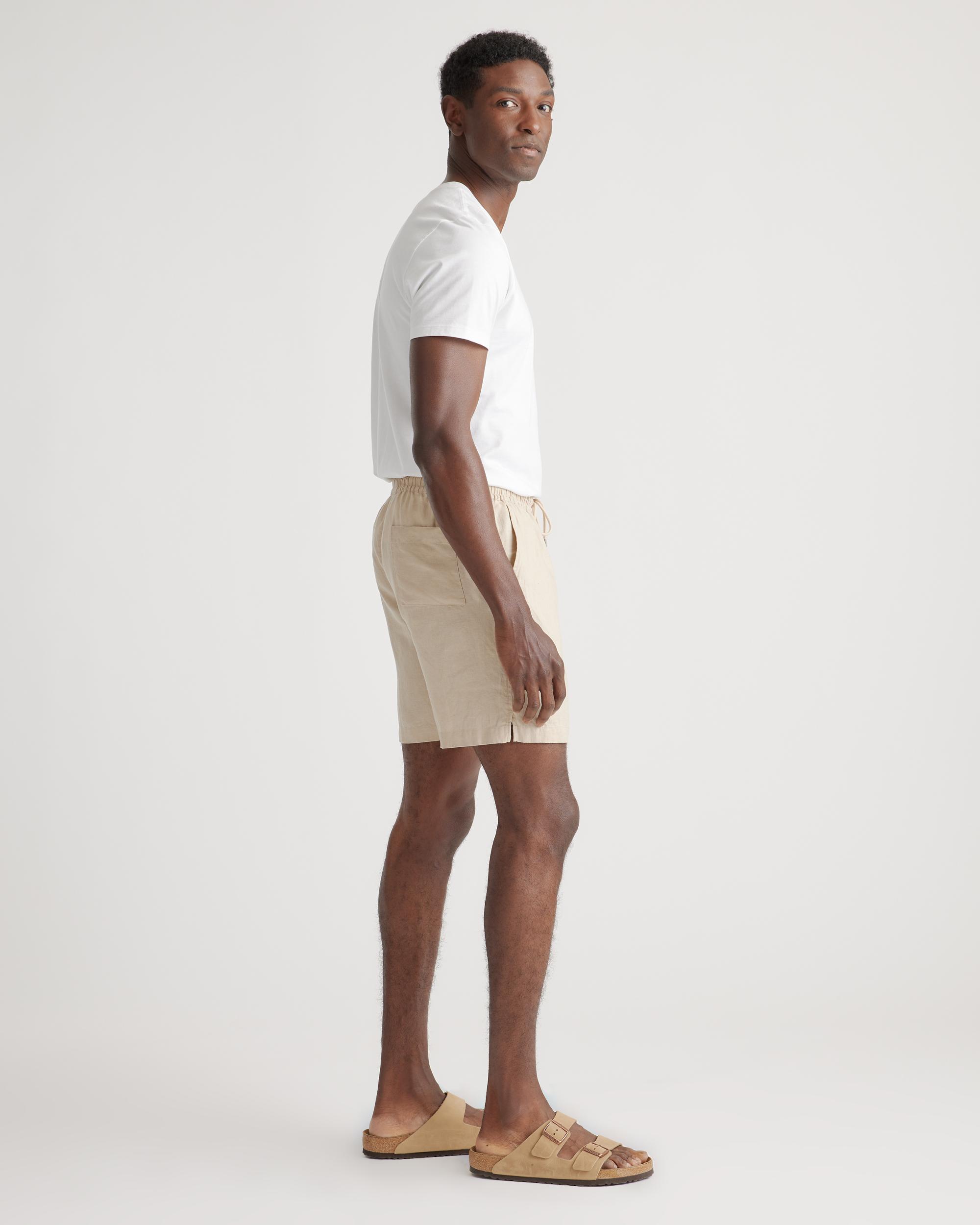 Quince | Men's 100% European Linen Drawstring Beach Shorts 7" Product Image