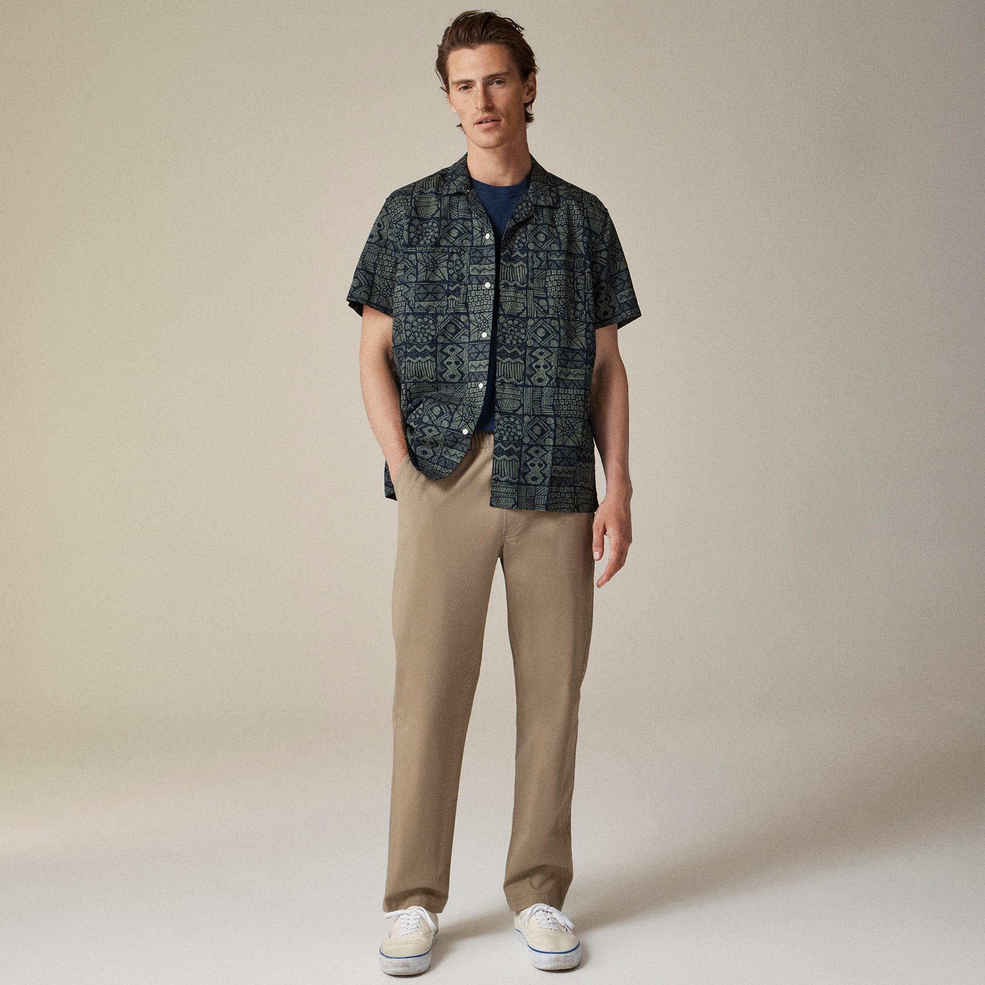 Short-sleeve slub cotton-linen blend camp-collar shirt in print Product Image