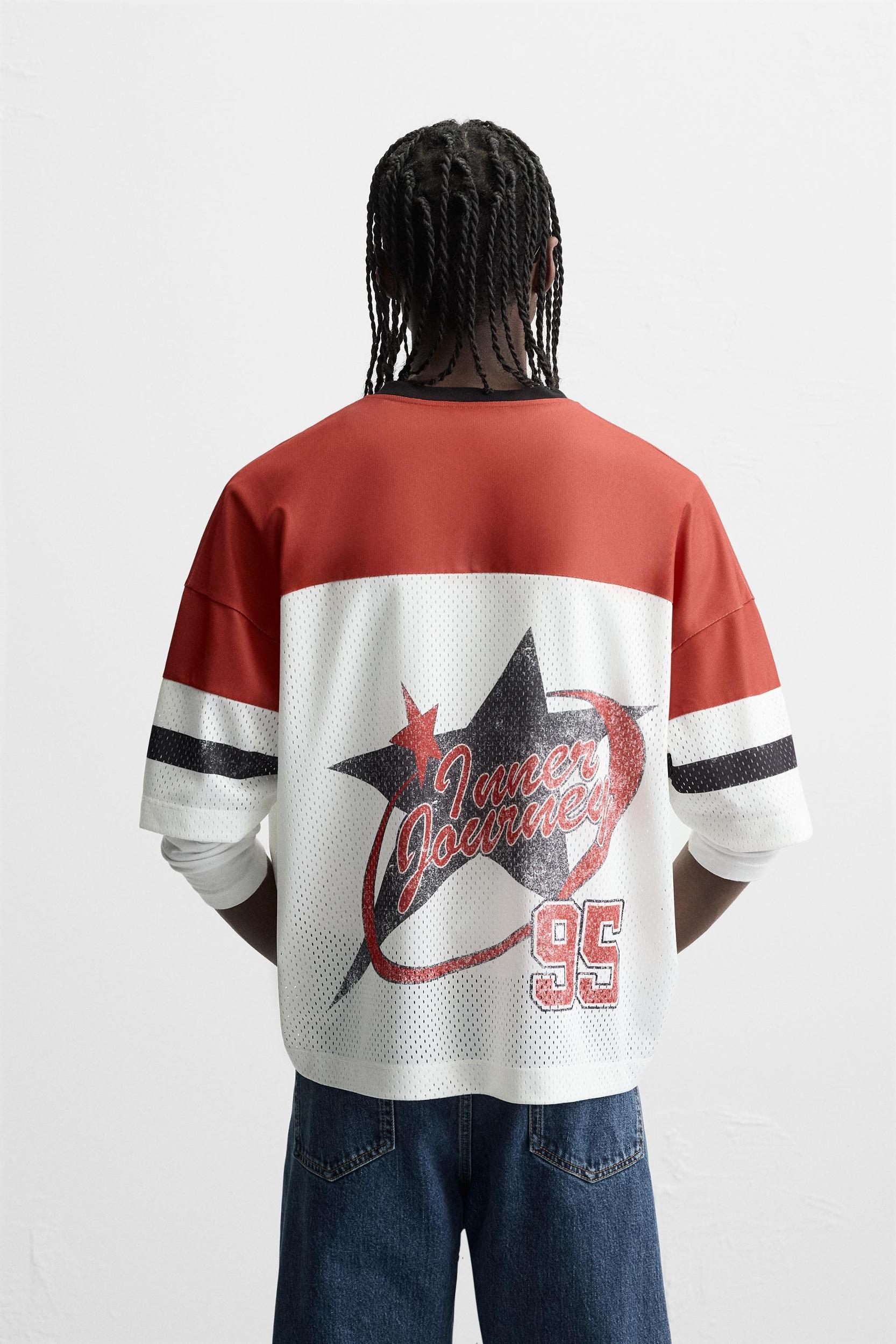 RETRO AMERICAN FOOTBALL T-SHIRT Product Image