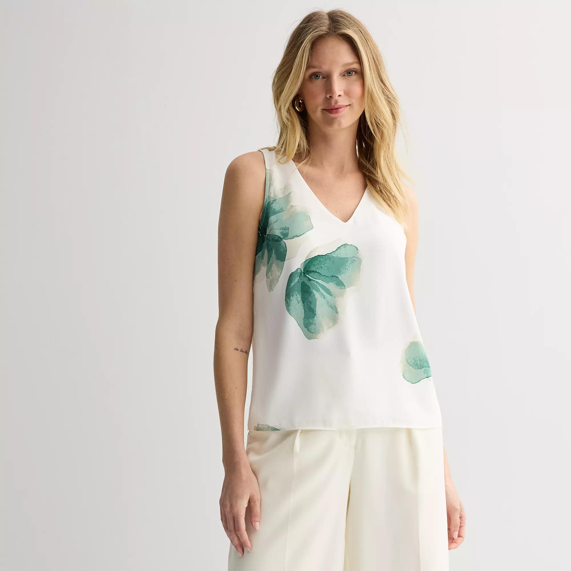 Women's Petite Nine West V-Neck Tank Top, Size: XS Petite, White Anna Blooms Product Image