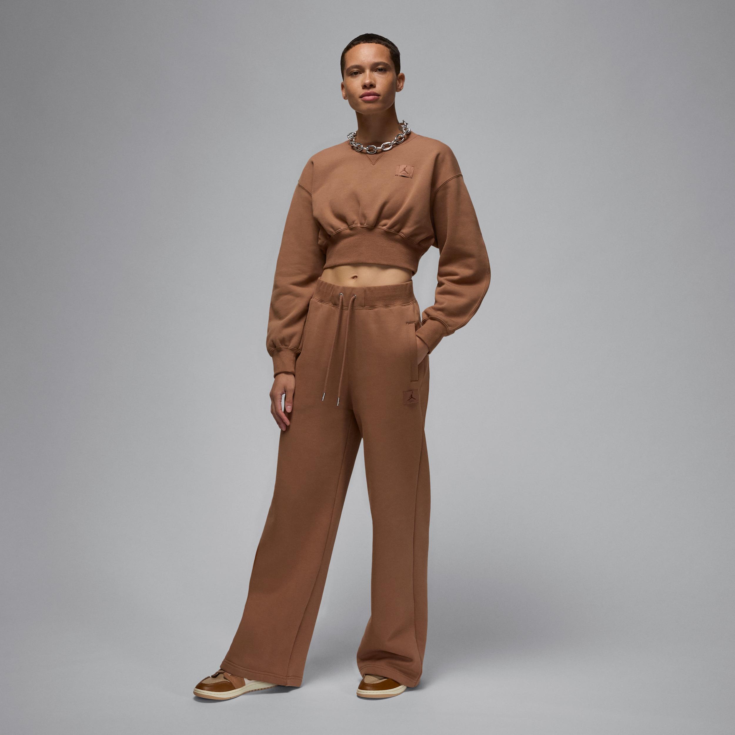 Jordan Flight Fleece Women's Cropped Sweatshirt Product Image