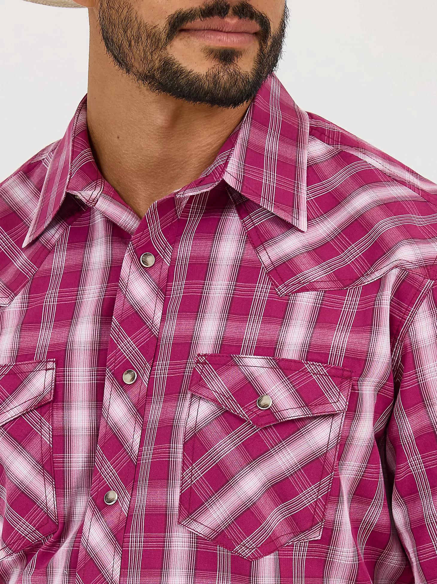 Men's 20X® Competition Advanced Comfort Short Sleeve Western Snap Shirt | Men's SHIRTS | Wrangler® Product Image