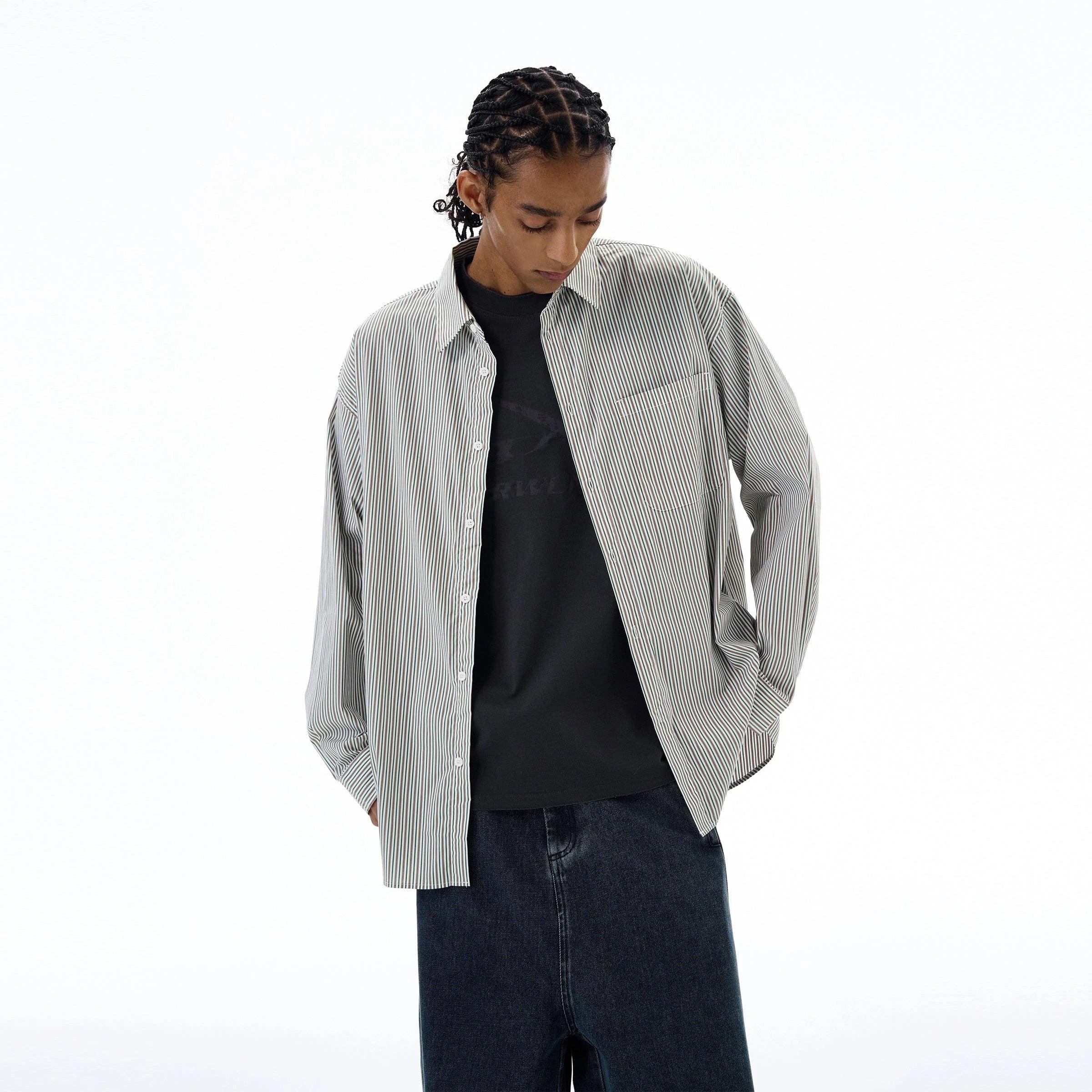 RT No. 19536 STRIPED BUTTON-UP SHIRT Product Image