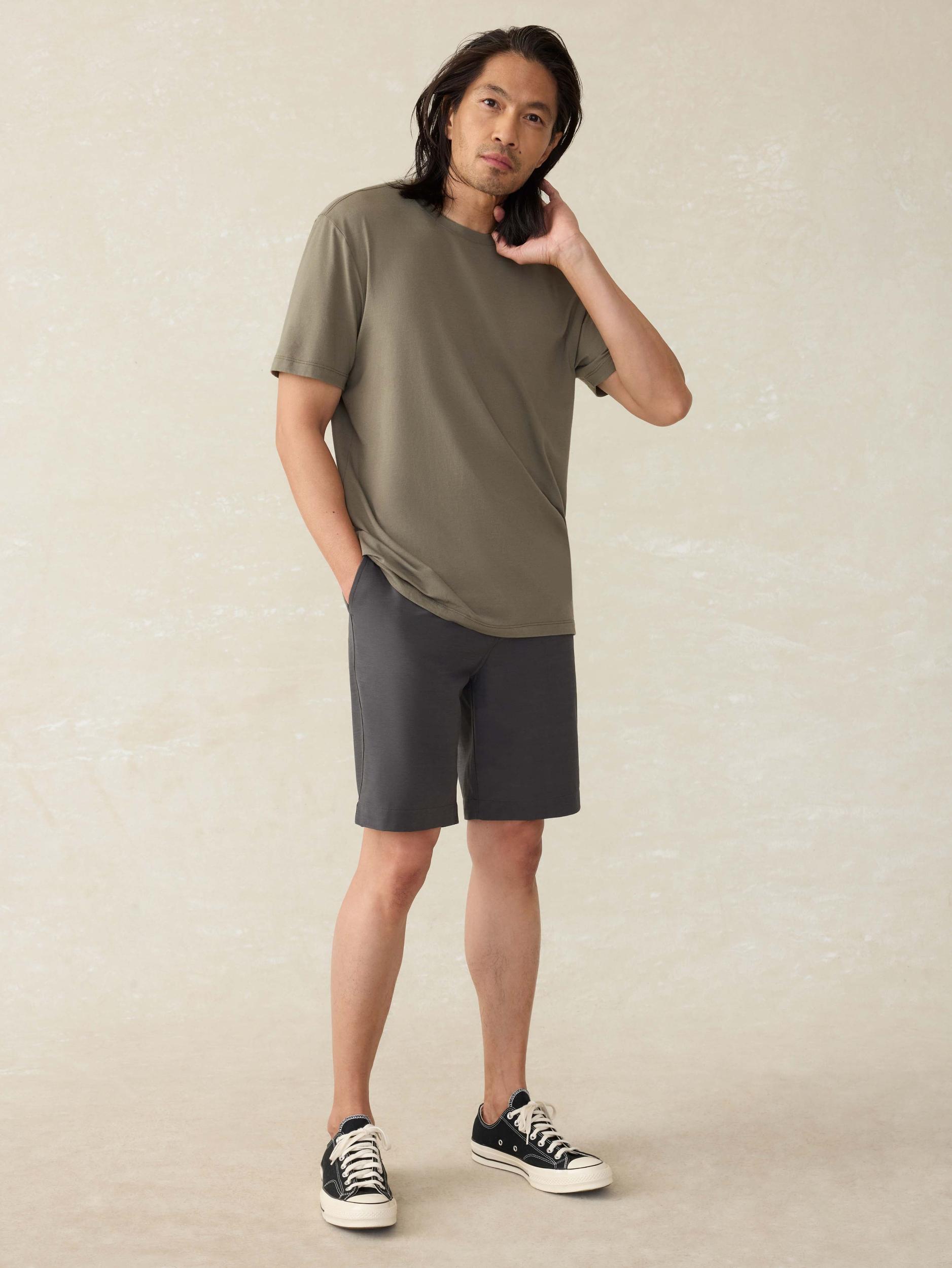 Short-Sleeve Movement™ T-Shirt - Olive Pine Feeder Male Product Image