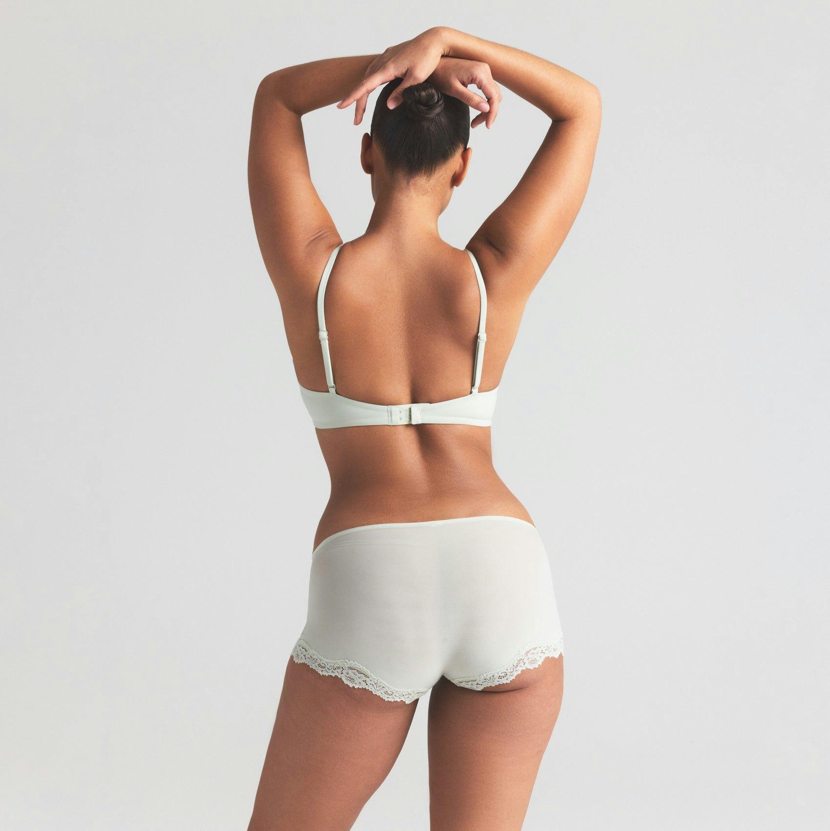 FITS EVERYBODY LACE UNLINED SCOOP BRA | SPEARMINT Product Image